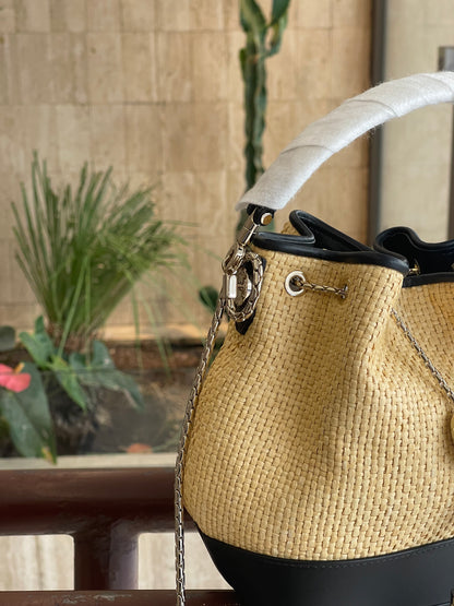 Bvlgari - sac seau serpenti cuir et raphia