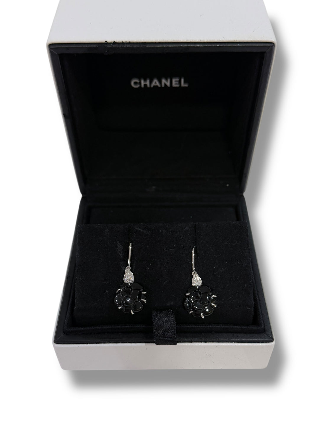 Chanel - Boucles d’oreilles camélia