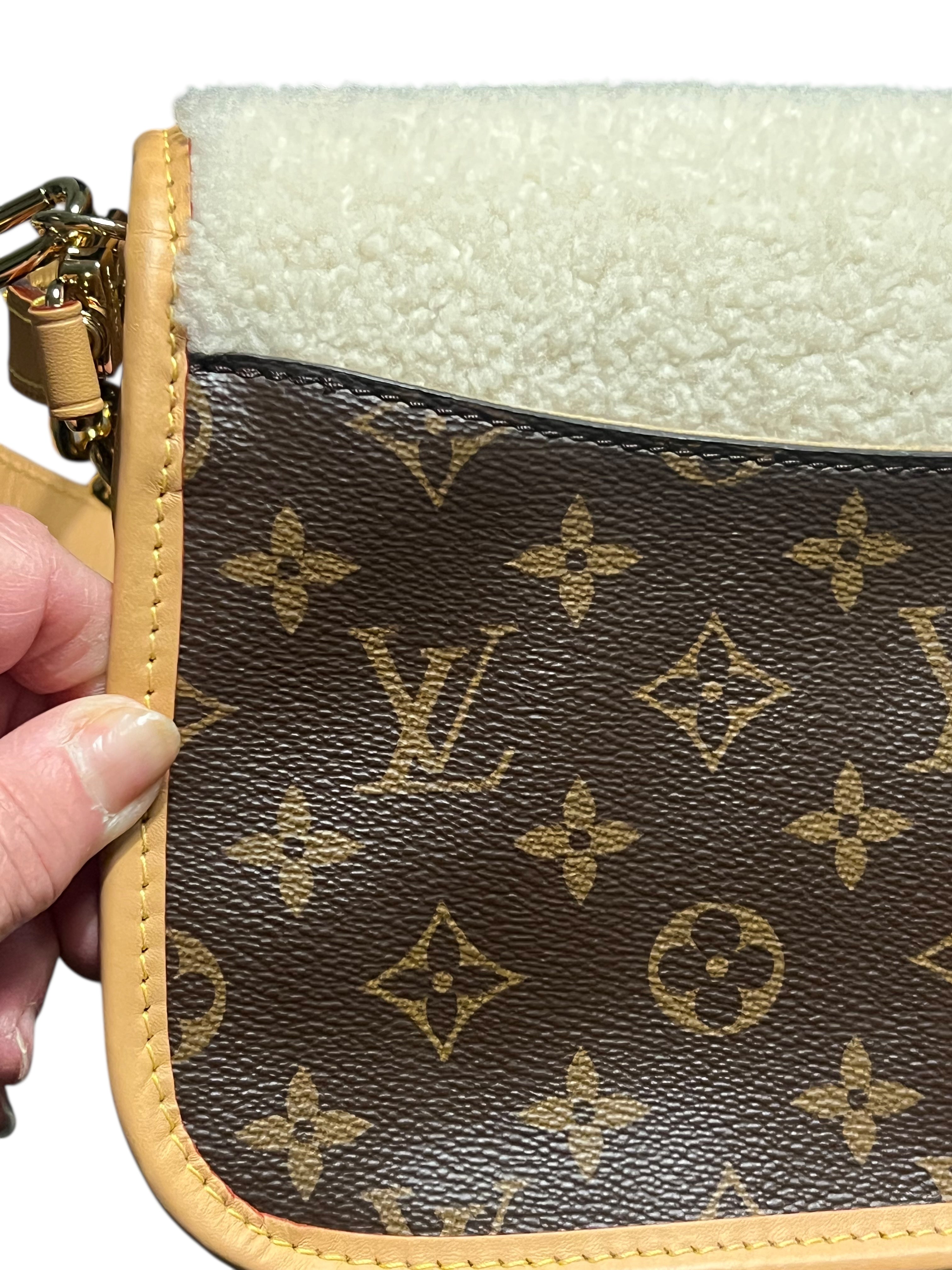 Louis Vuitton - sac Diane peau lainée
