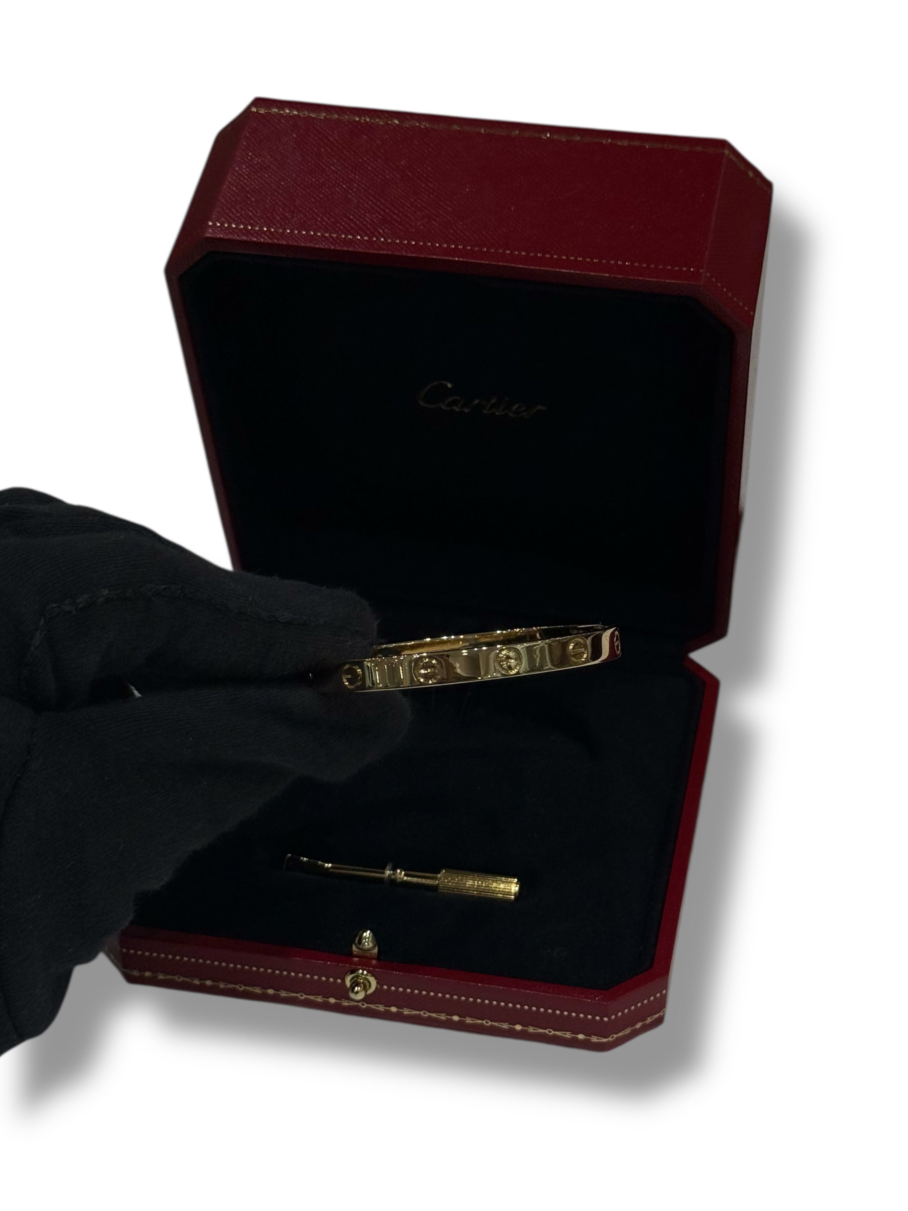 Cartier - Bracelet Love classique or jaune T17