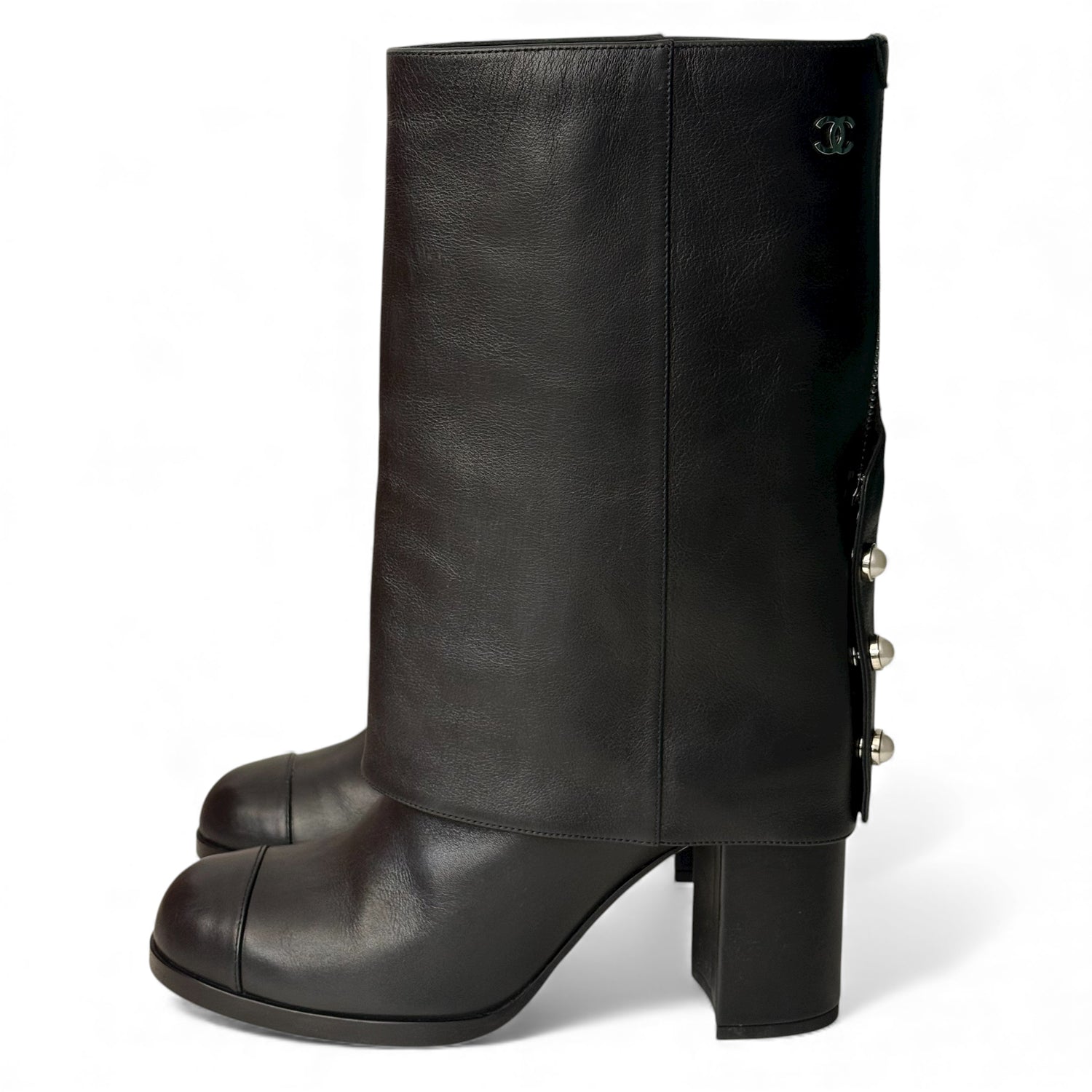 Chanel - Bottines avec perles et zip T.38