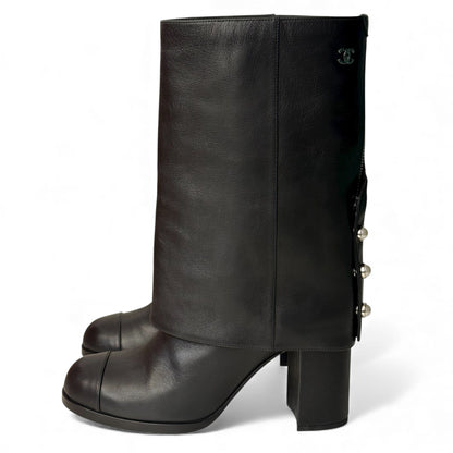 Chanel - Bottines avec perles et zip T.38