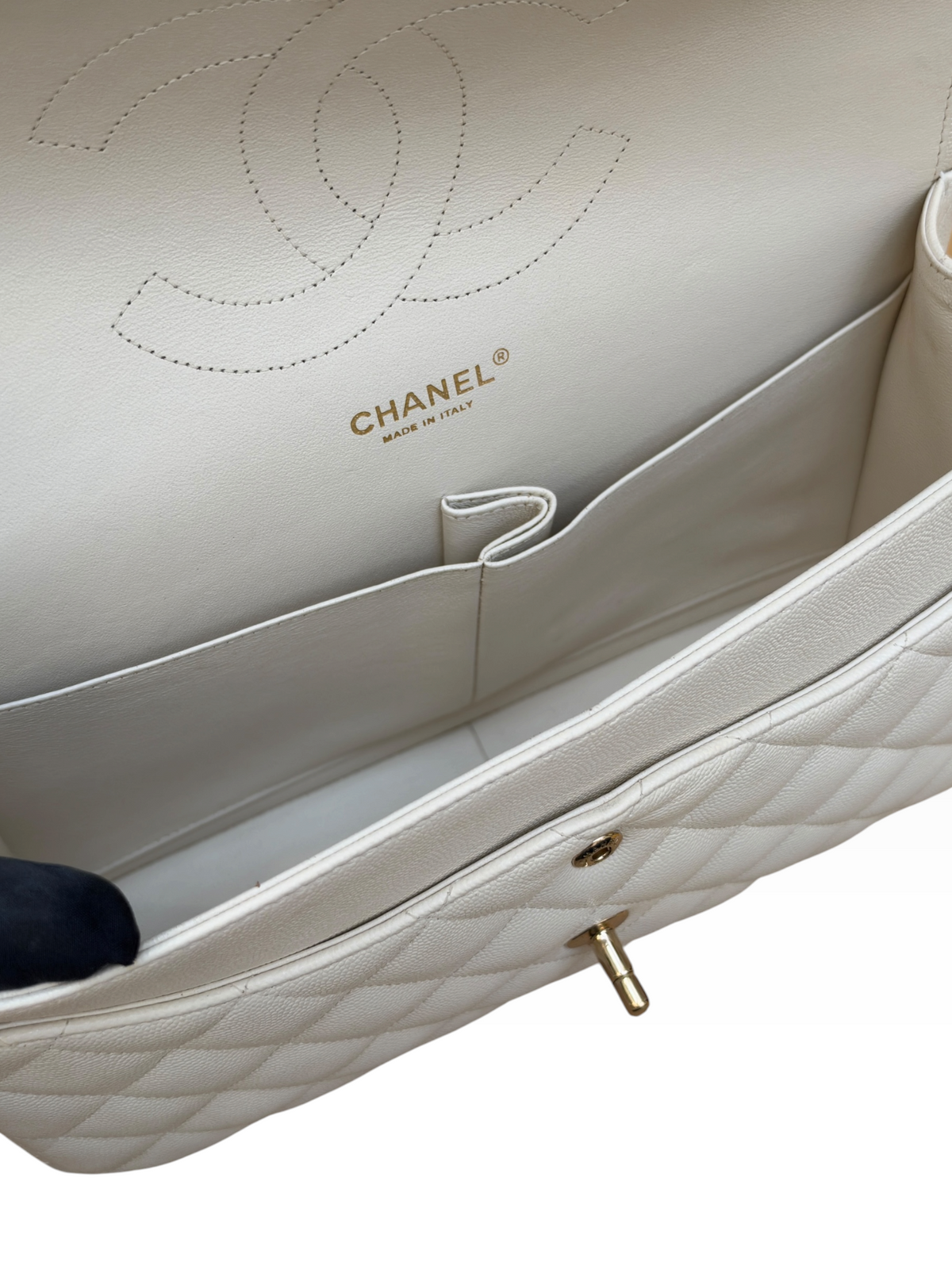 Chanel - Sac Jumbo cuir caviar blanc
