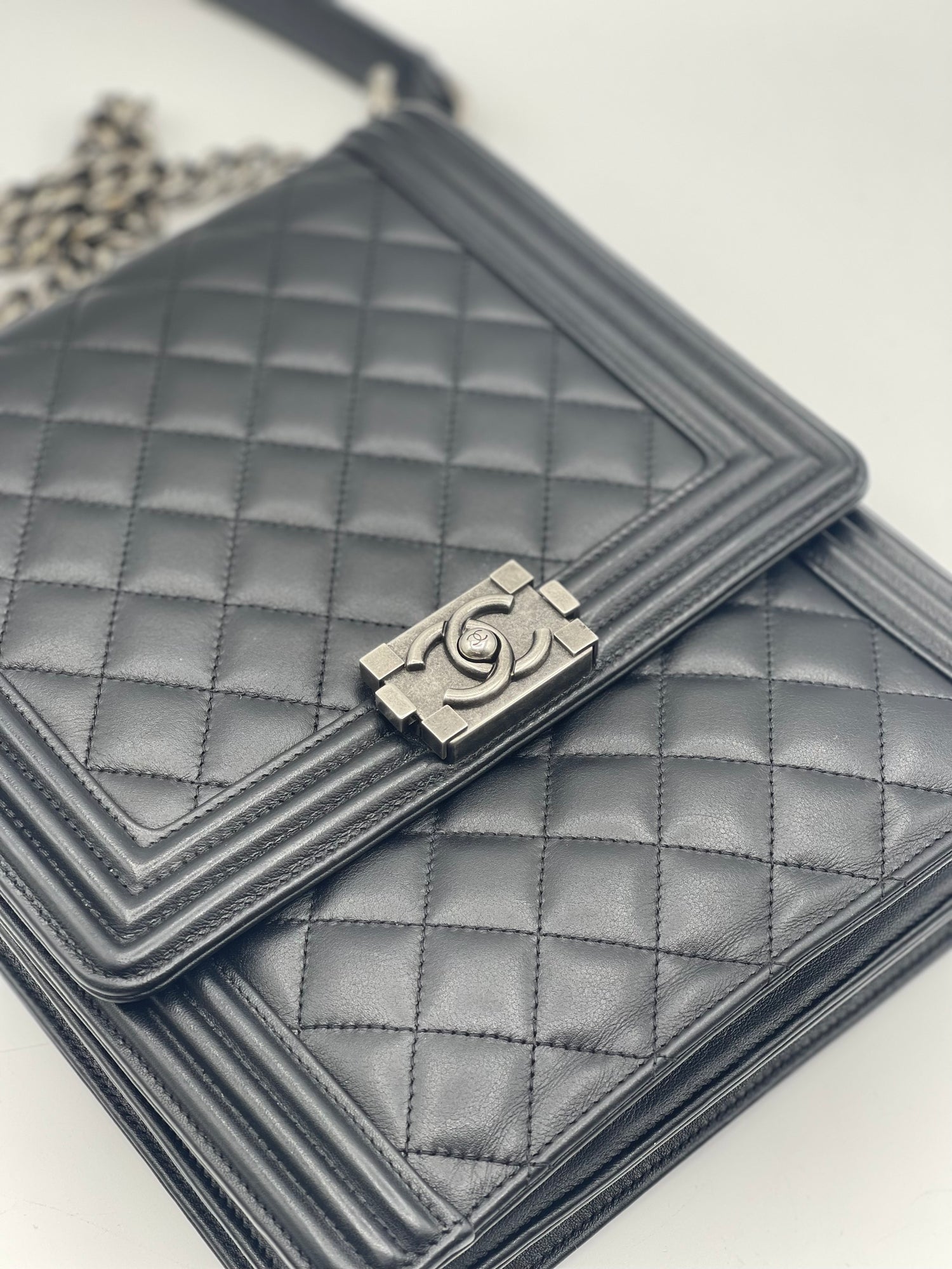Chanel - Sac Boy allongé
