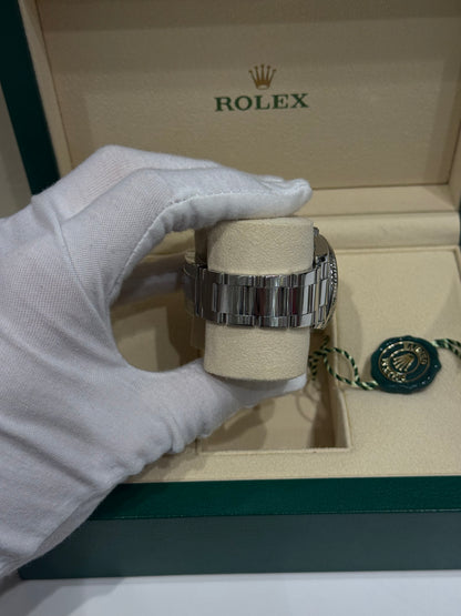 Rolex - Montre Oyster Date 34mm Cadran Noir