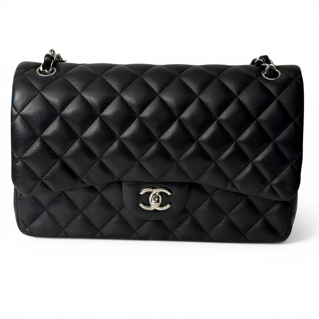 Chanel - Sac Jumbo Noir Cuir d’agneau | Les Folies d’Eugénie