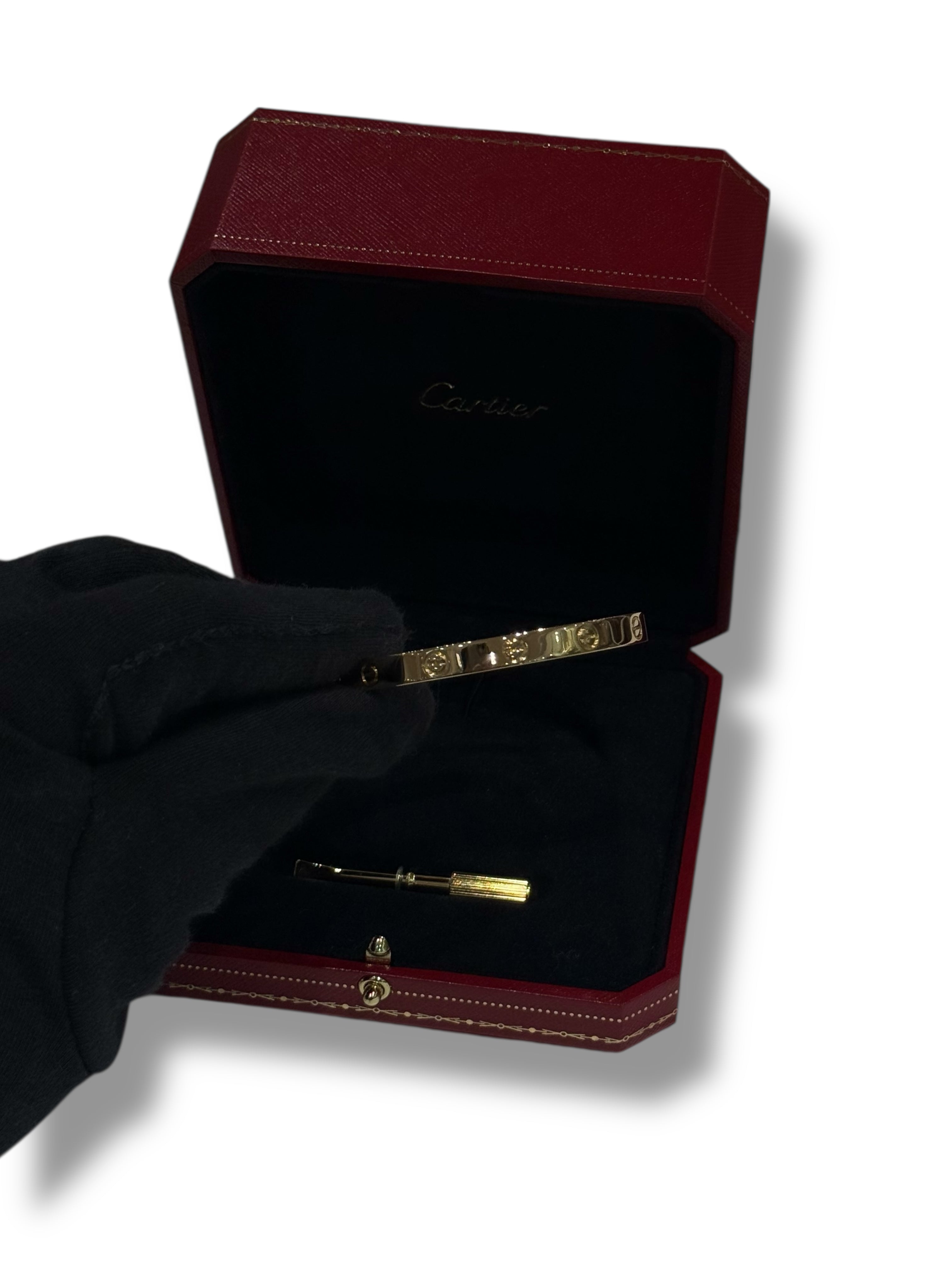 Cartier - Bracelet Love classique or jaune T17