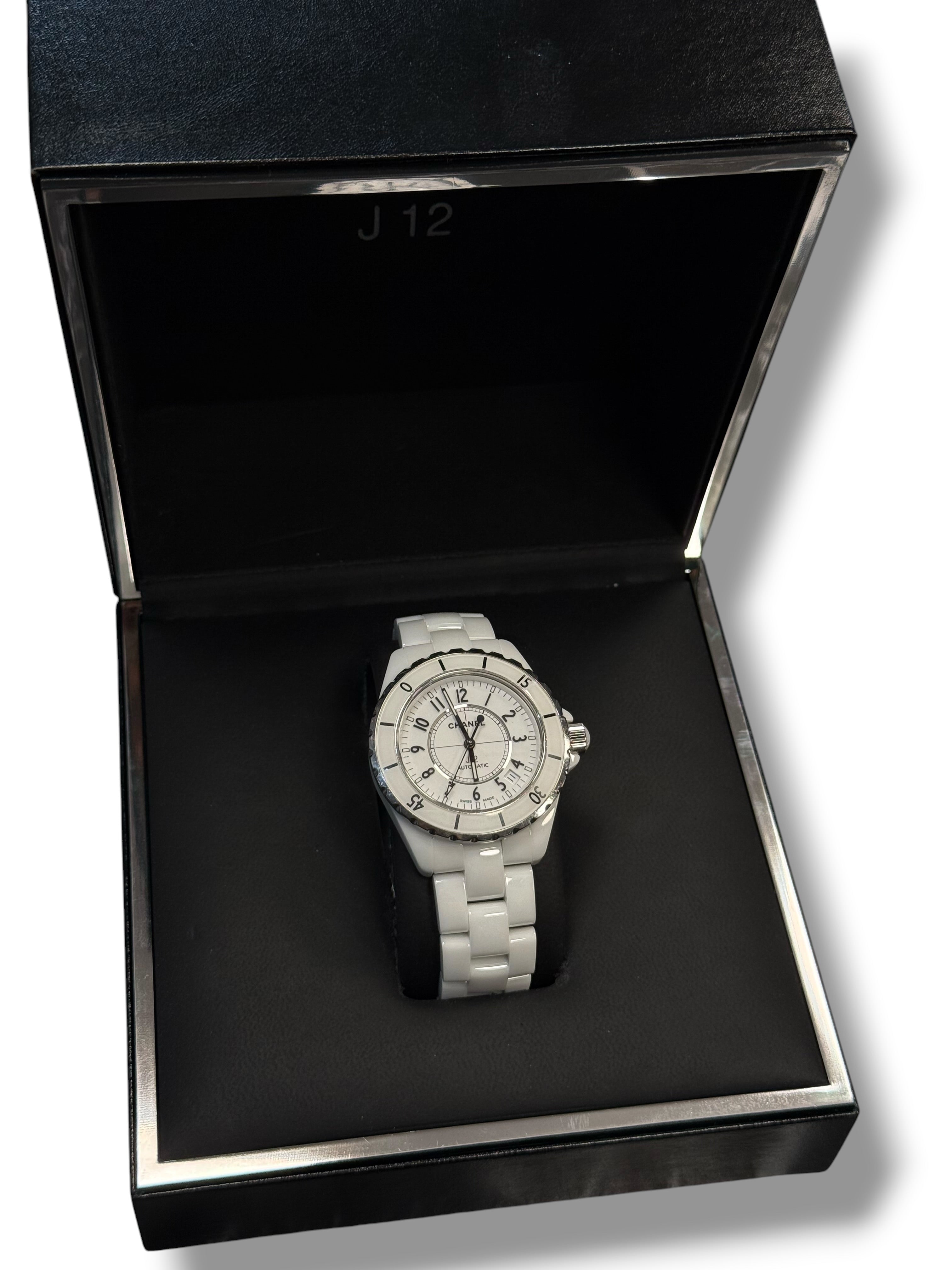 Chanel - Montre J12 Date 38mm Automatique céramique blanche