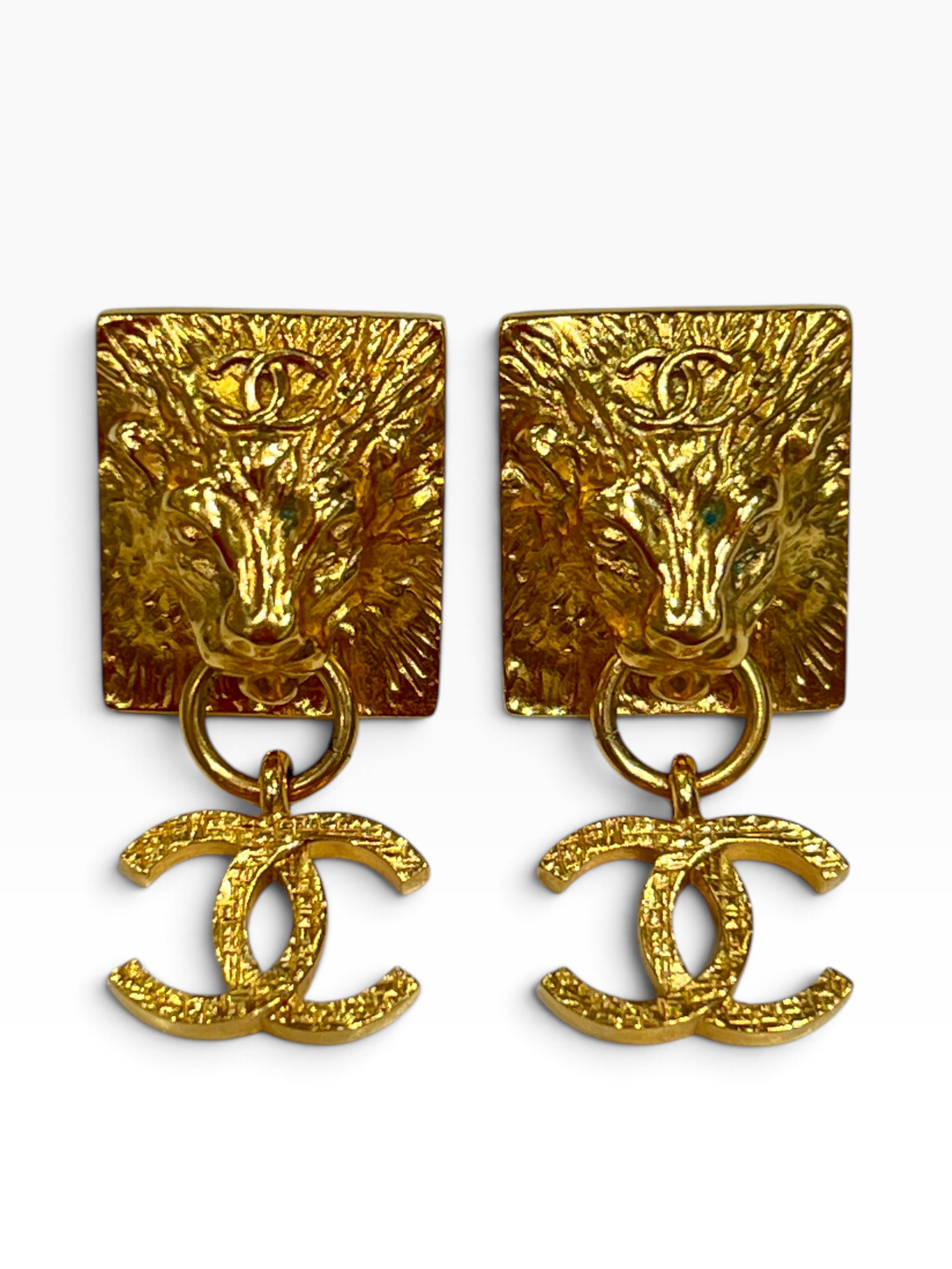 Chanel - boucles d’oreilles pendantes métal doré