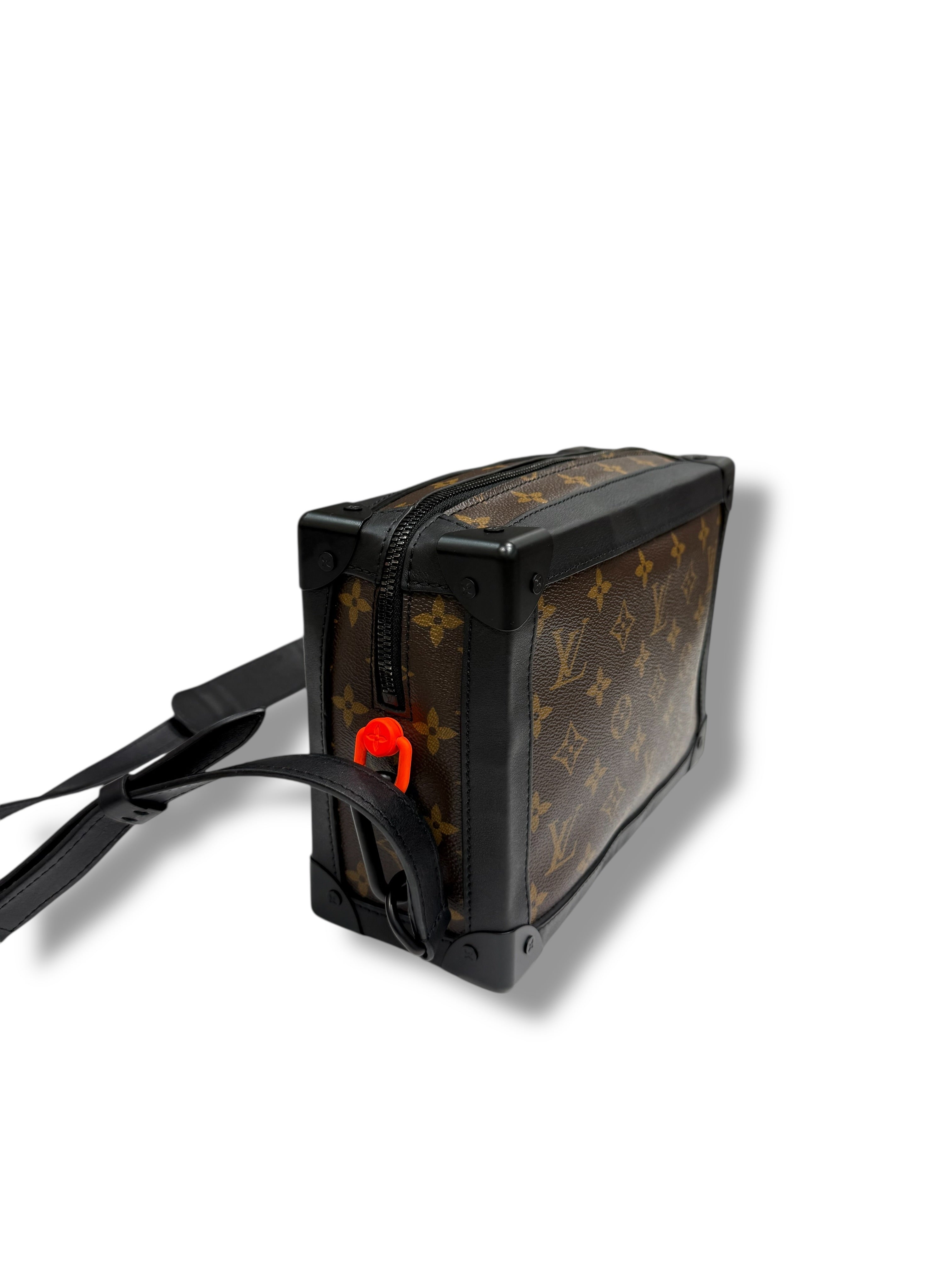 Louis Vuitton - Sac En Vinyles Soft Truck Monogram | Les Folies d’Eugénie