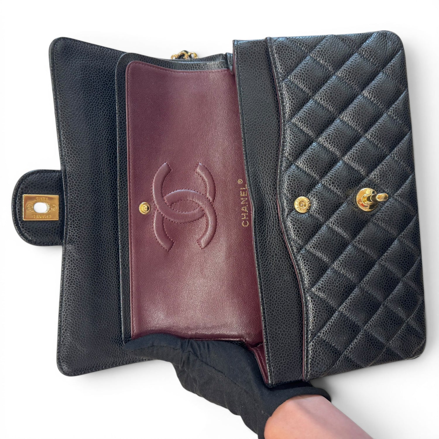 Chanel - Sac Timeless en cuir caviar noir