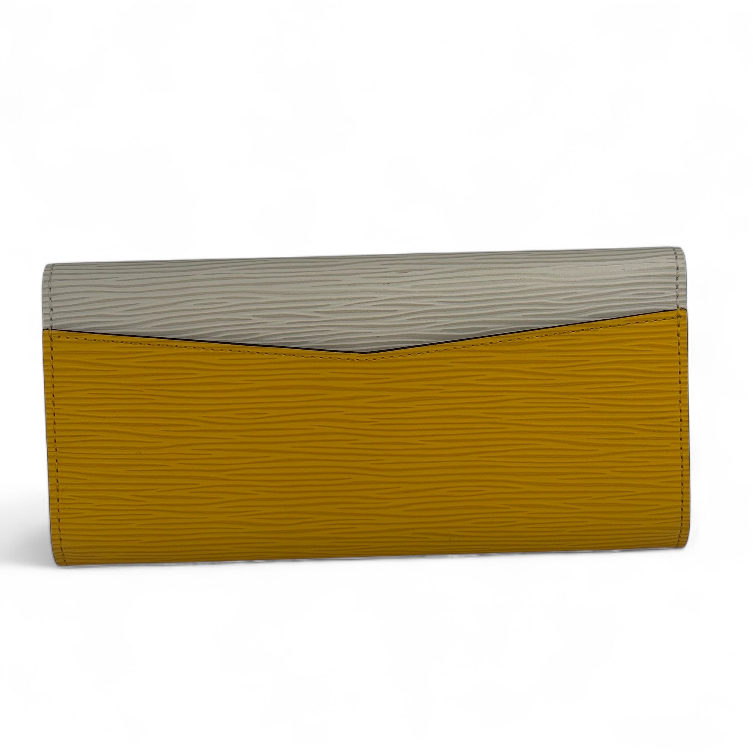 Louis Vuitton - Épi leather wallet