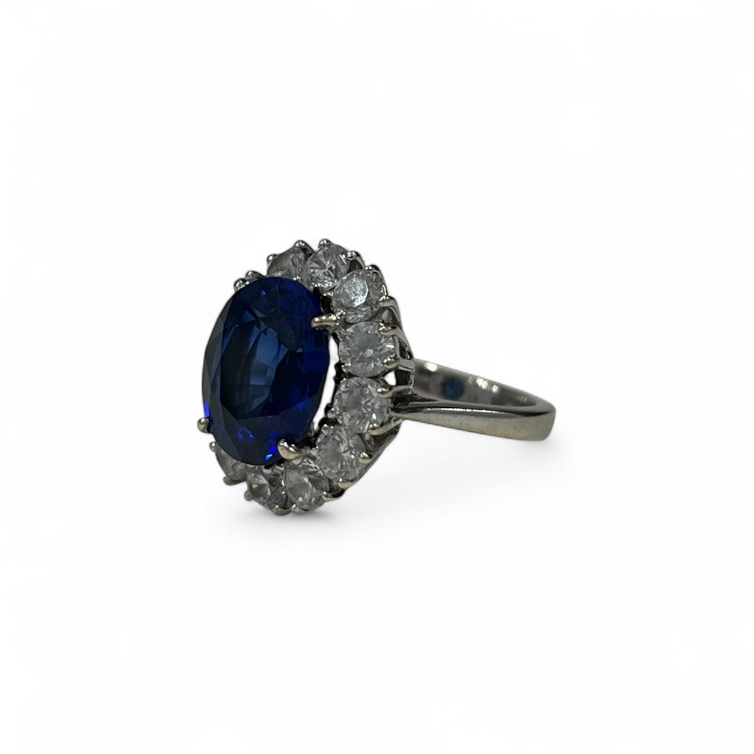 Burma - Ring aus grauem Gold Gr.52