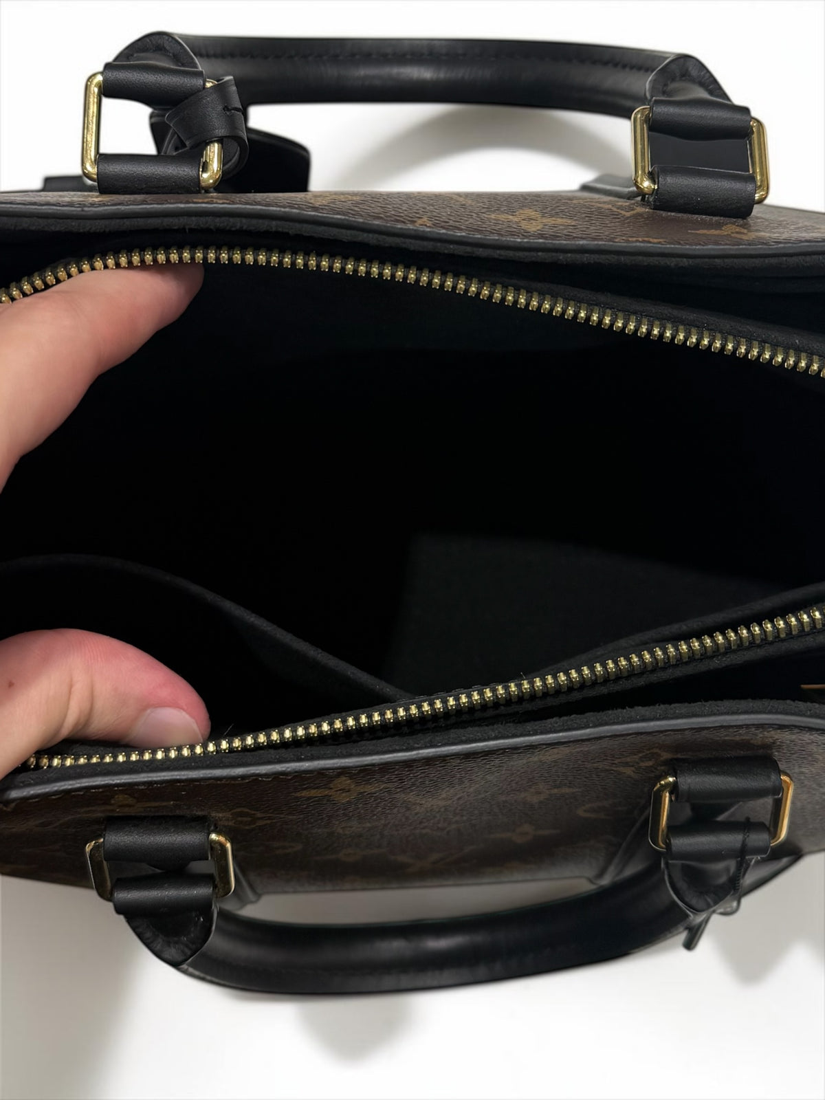 Louis Vuitton - Borsa Soufflot in tela Monogram rivestita marrone e pelle nera