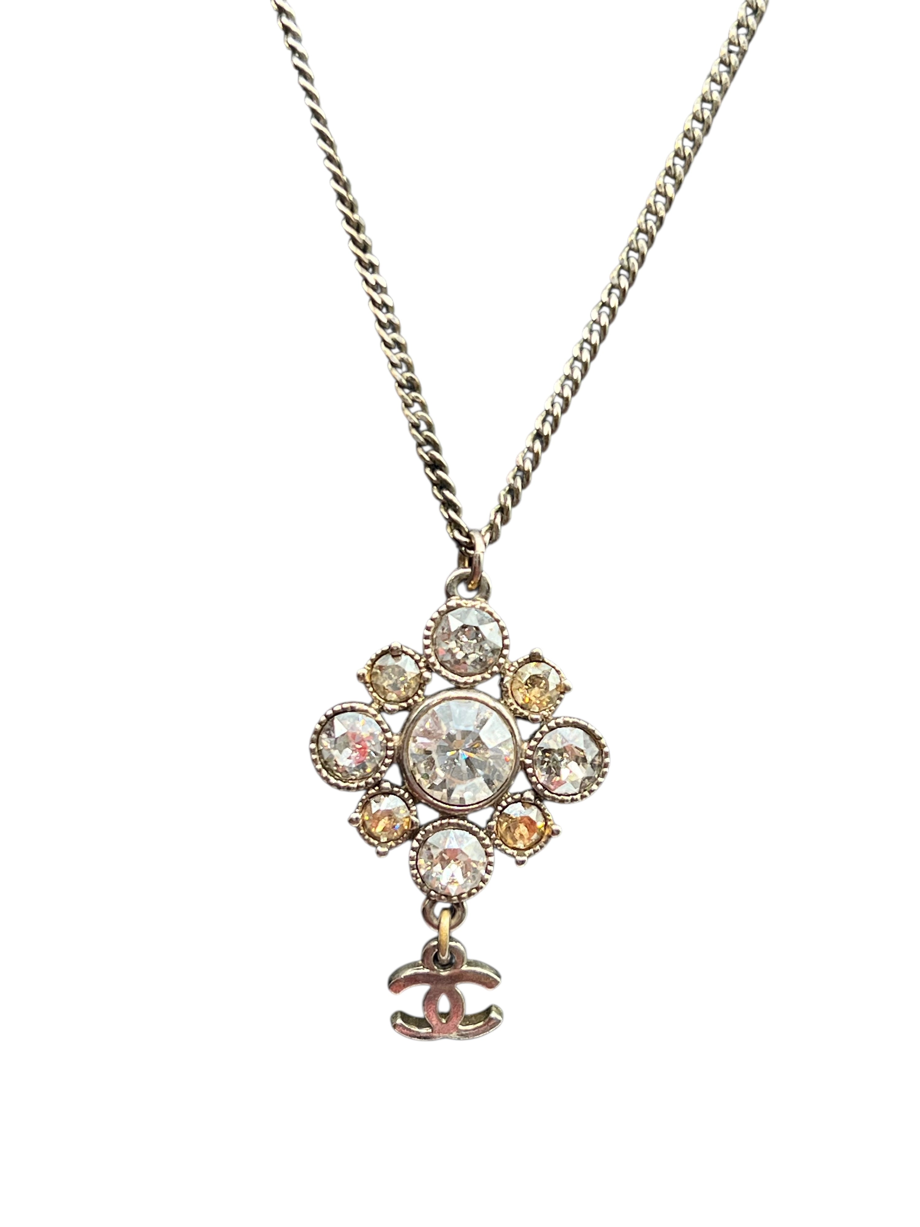 Chanel - Collier pendentif strass