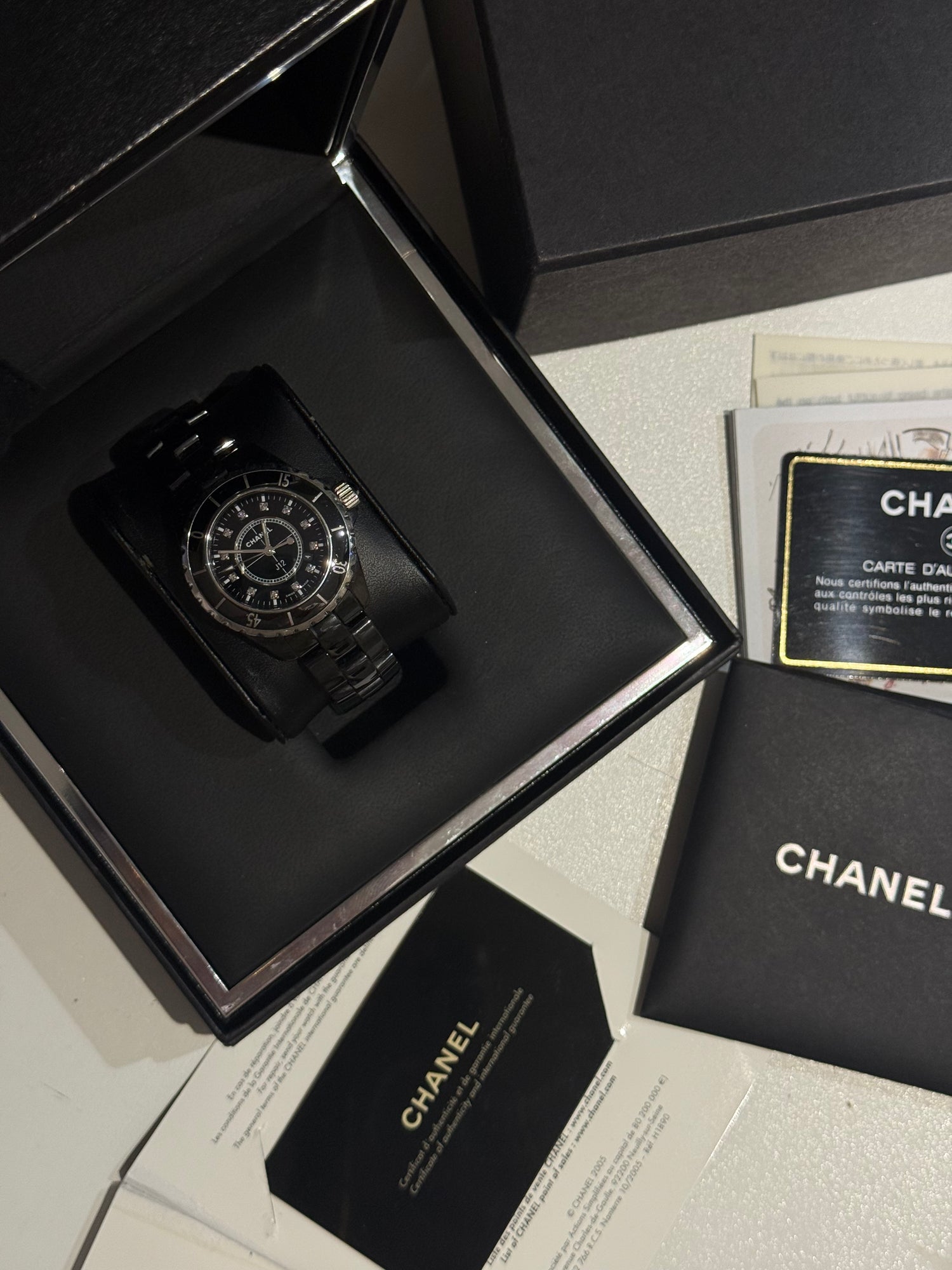 Chanel - J12 33mm index diamants