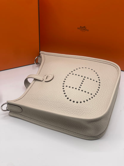 Hermès - Evelyne 16 béton