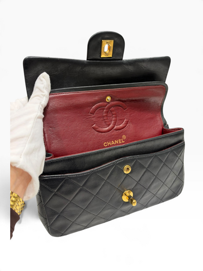 Chanel - Timeless 23 en cuir d’agneau noir
