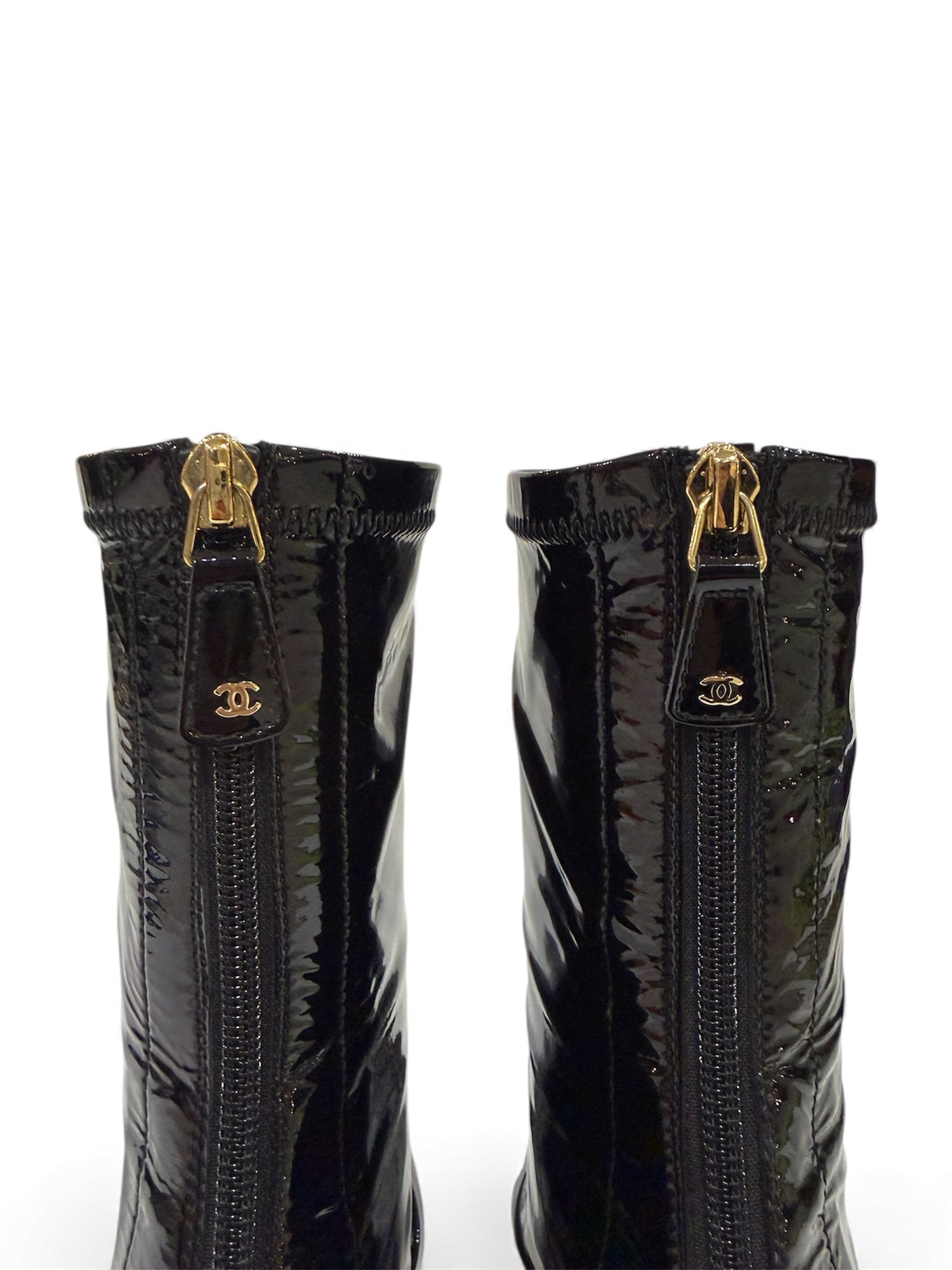 Chanel - Bottines en cuir vernis t.39 1/2