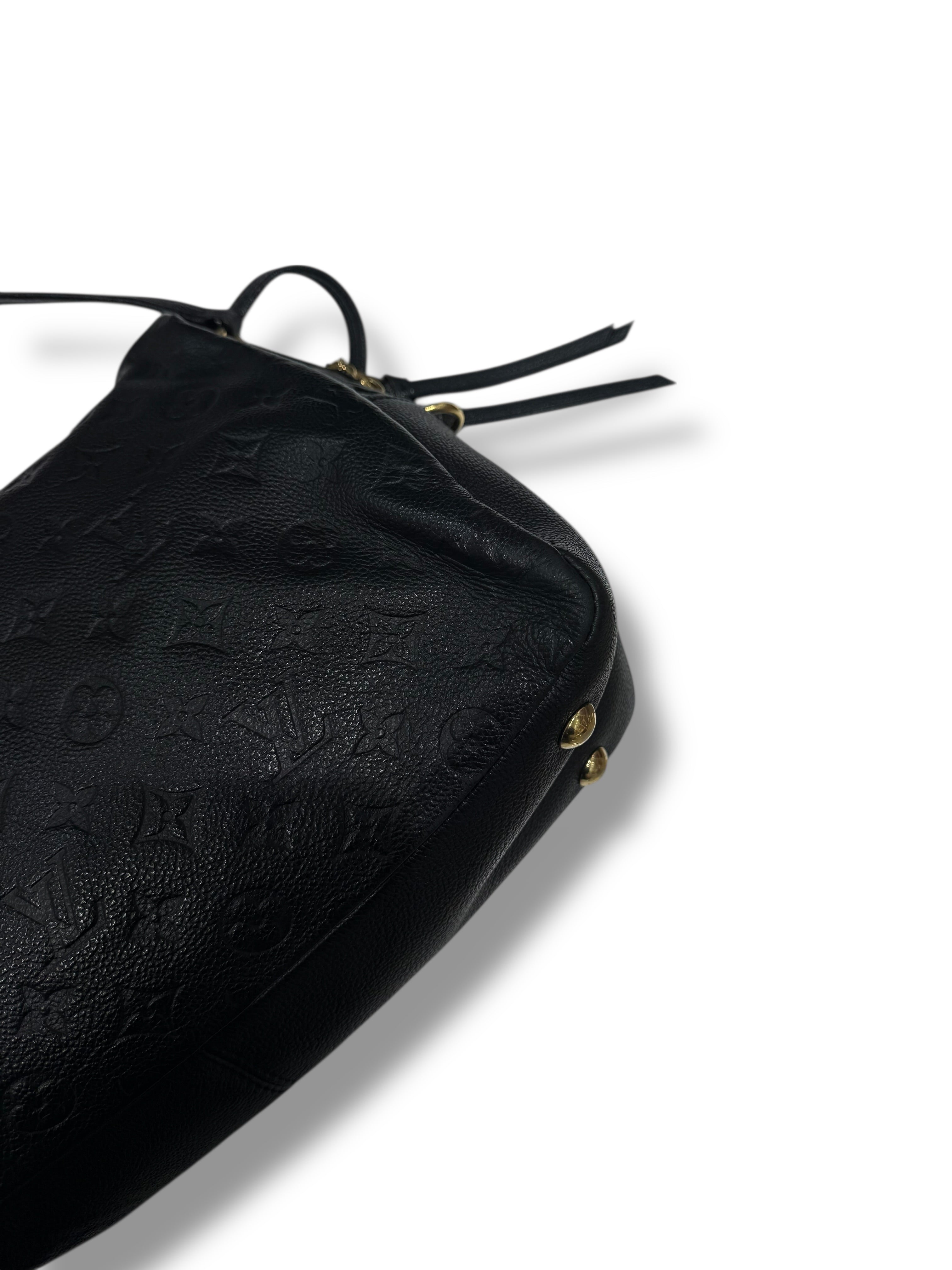 Louis Vuitton - Sac Ponthieu cuir empreintes noir