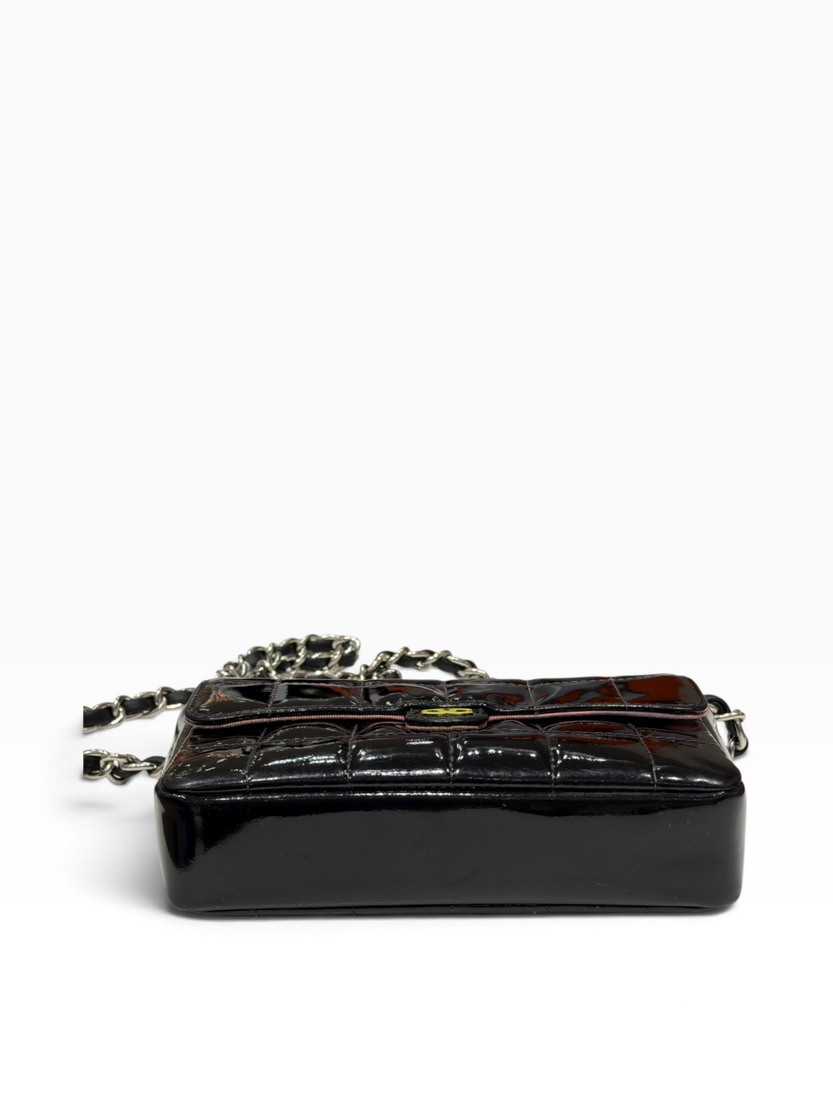 Chanel - mini sac classique cuir vernis noir