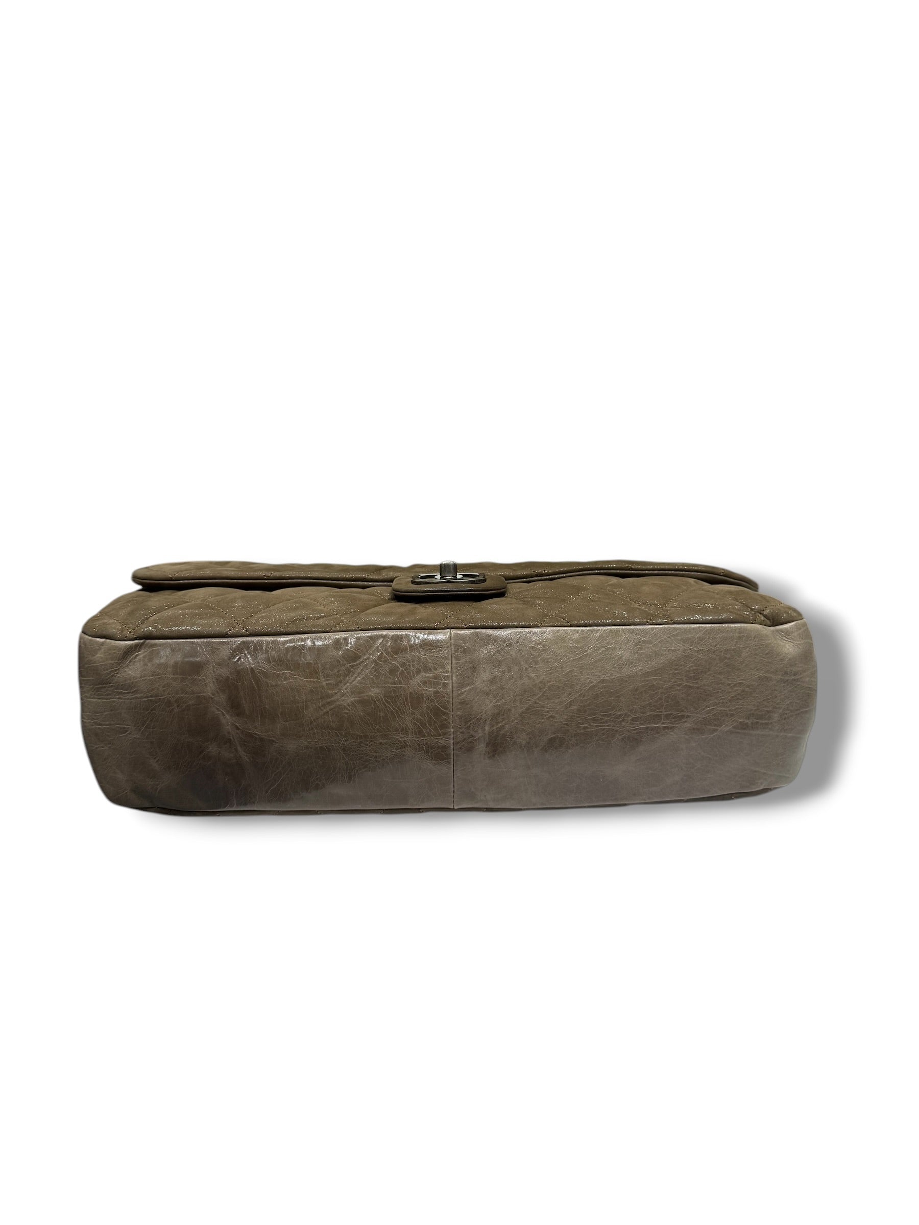 Chanel - Sac Grand classique à rabat irisé brun
