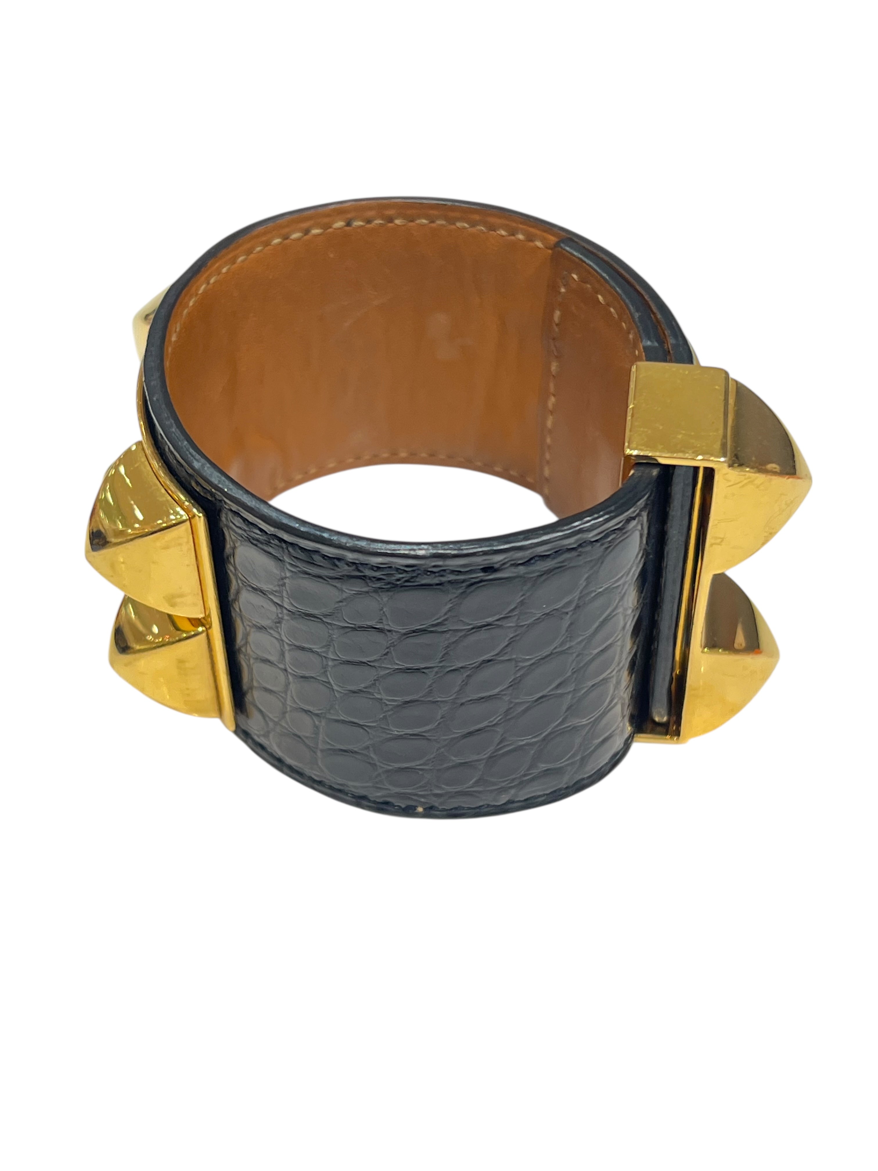 Hermès - manchette medor alligator noir / doré