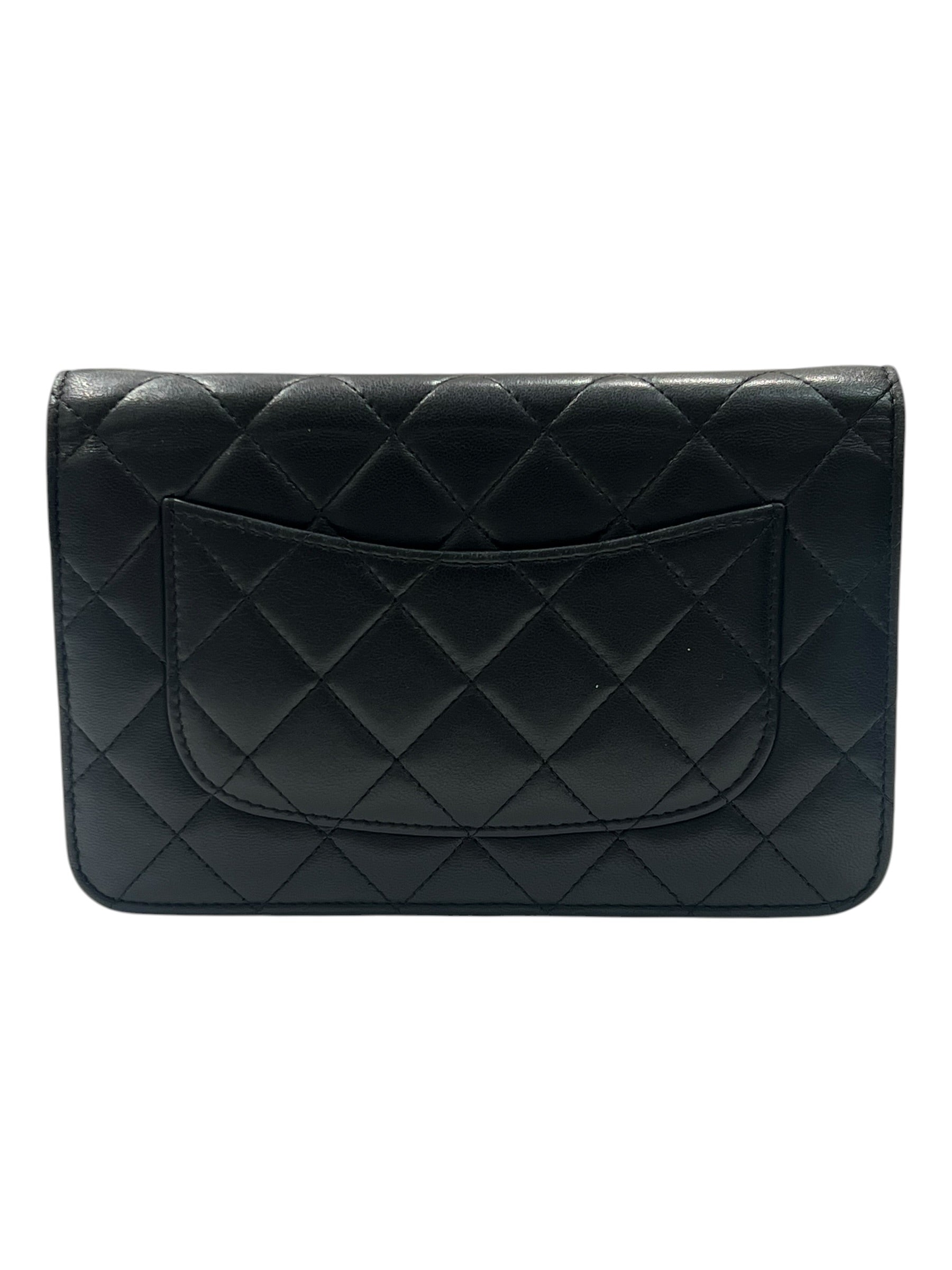 Chanel - Wallet on Chain classico in pelle nera con finiture argentate