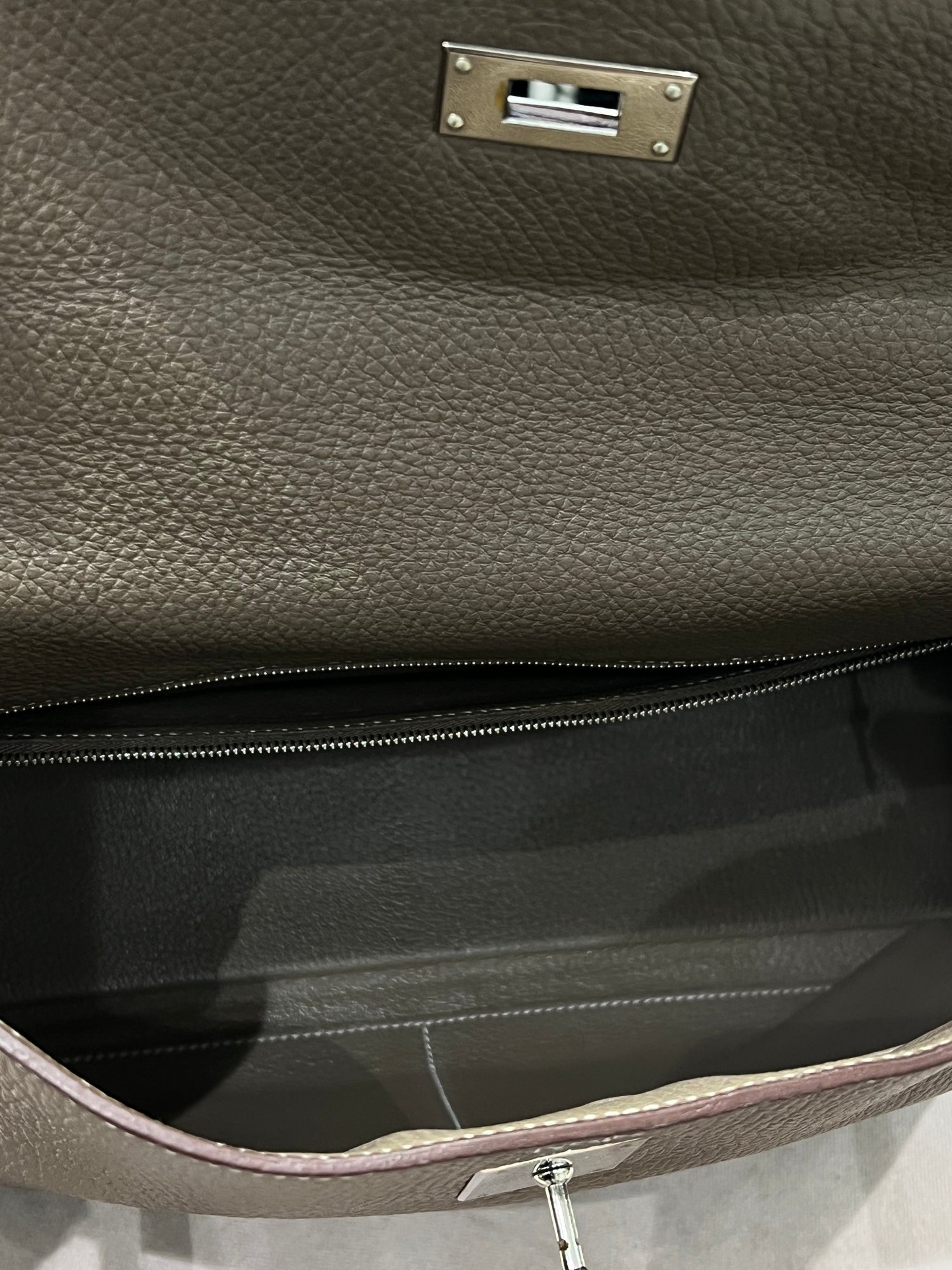 Hermès - sac Kelly 35 cuir Togo étoupe PHW