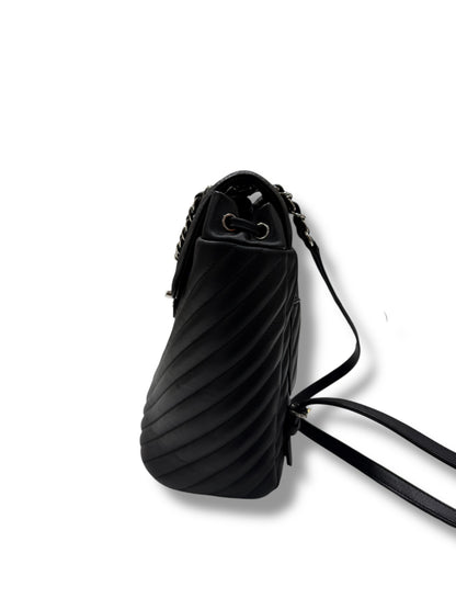 Sac Chanel à Dos CC Chevron Noir | Les Folies d’Eugénie