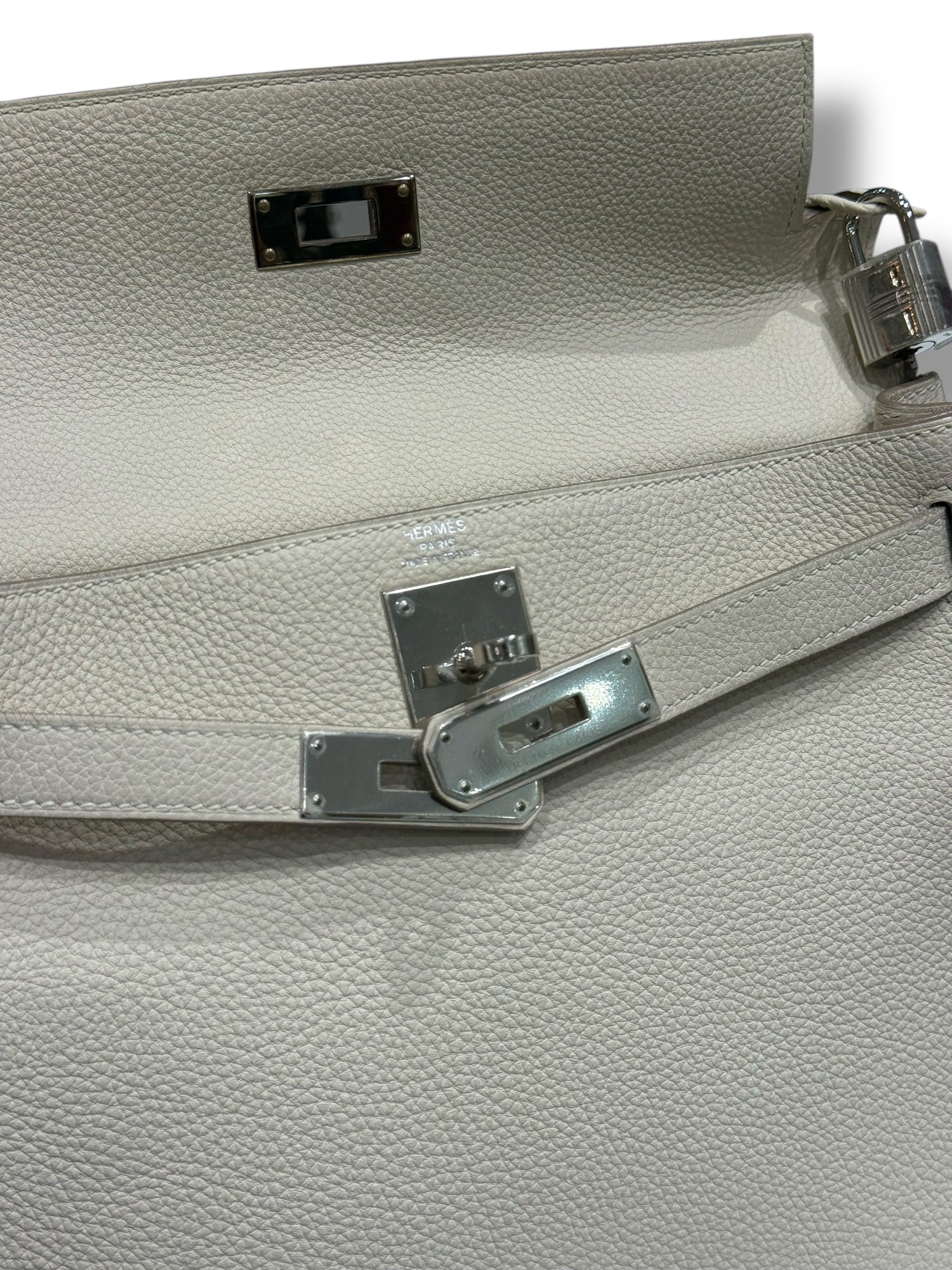 Hermès - Sac Kelly 28 Béton PHW