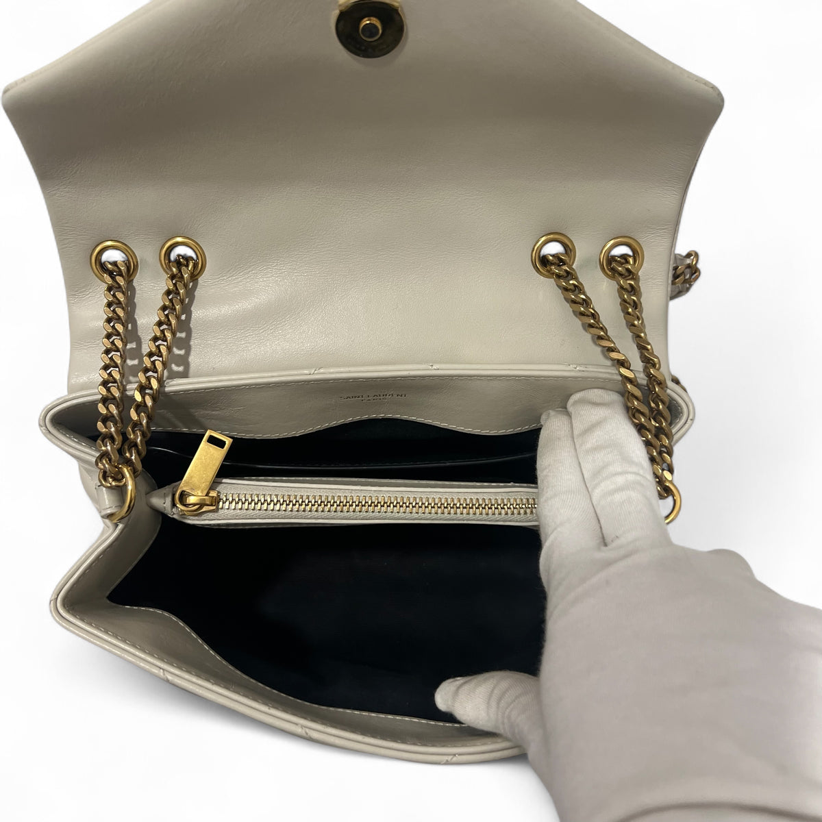 Yves Saint Laurent - Loulou bag