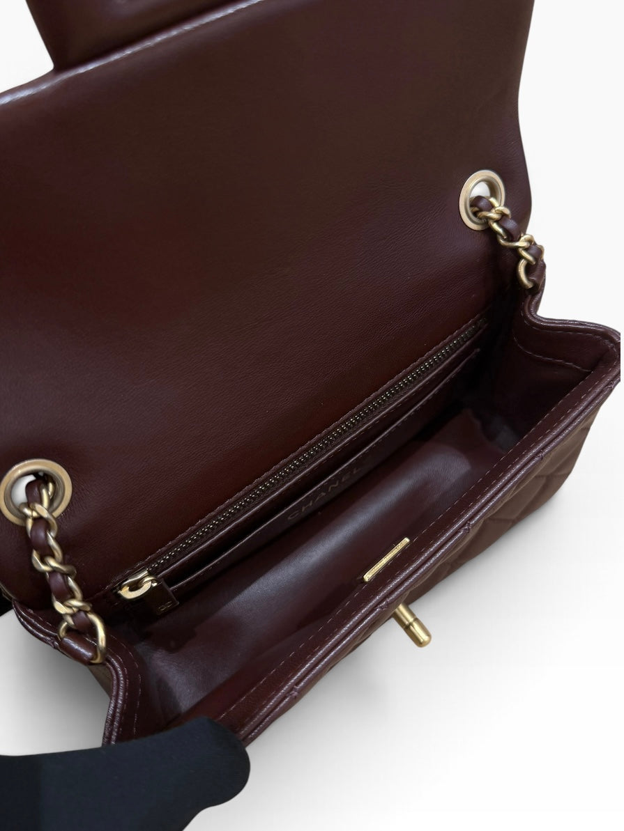 Chanel - Sac Mini rectangulaire avec pampille réglable
