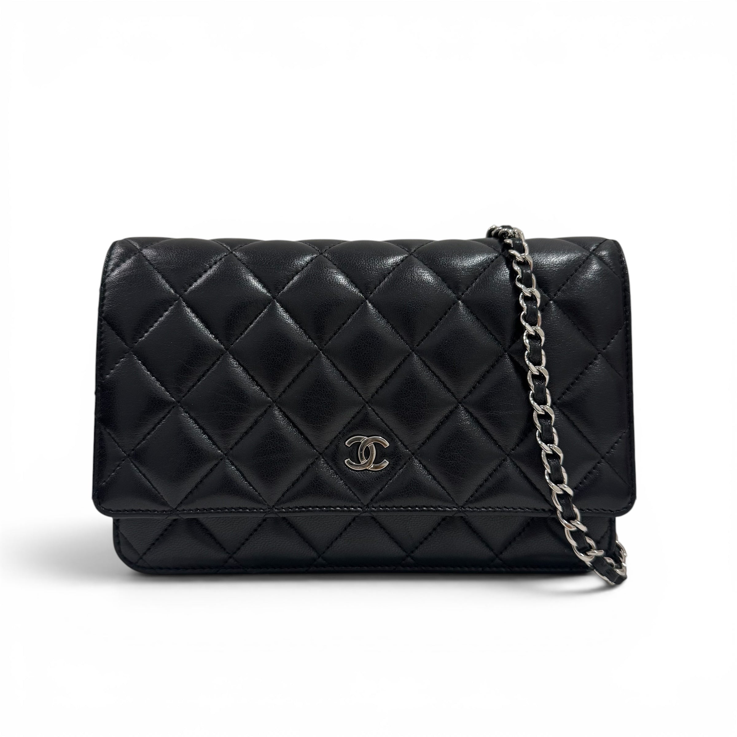 Chanel - Wallet on Chain in pelle liscia nera