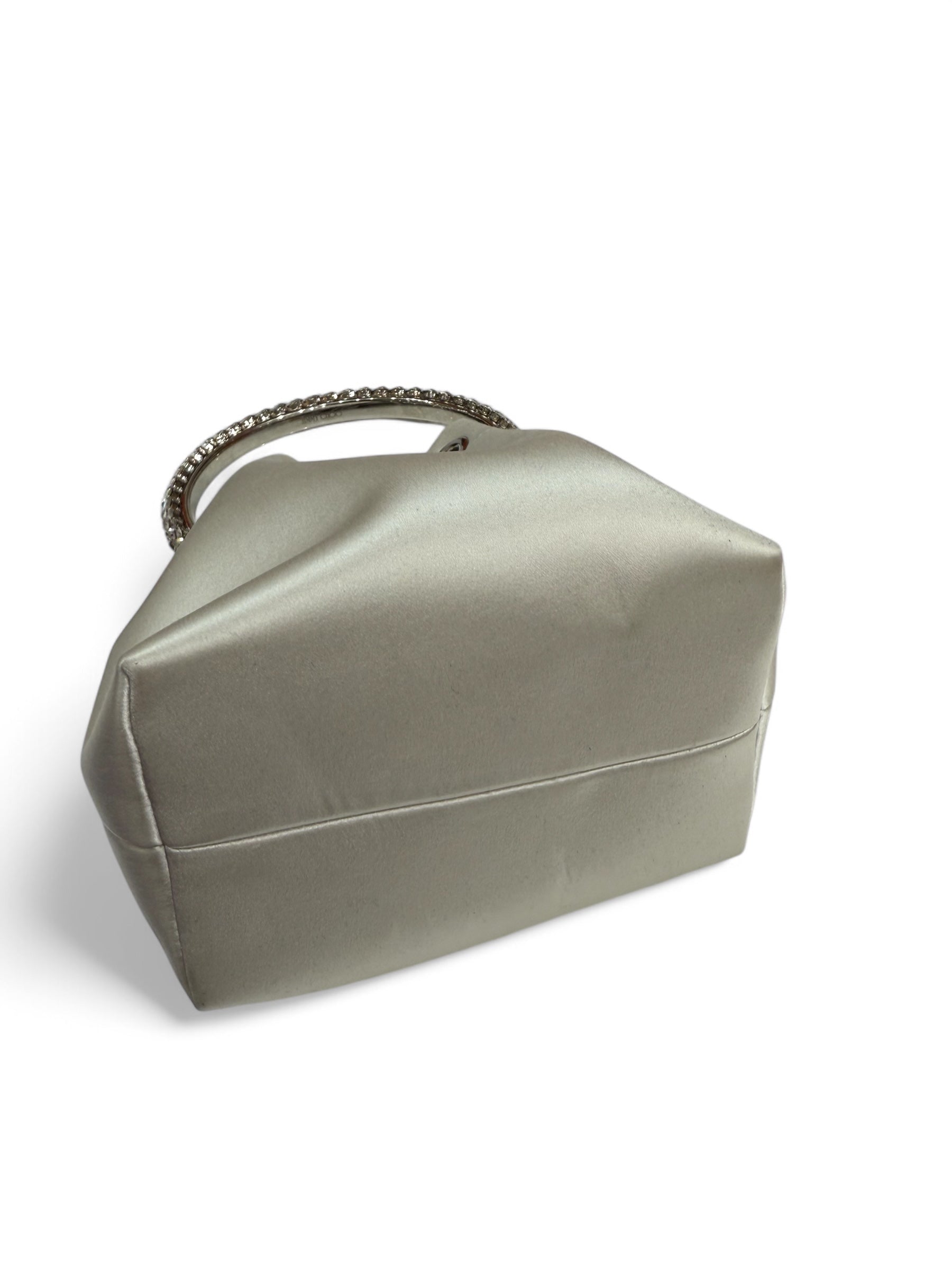 Jimmy Choo - Sac Bon Bon en satin ivoire poignée strass