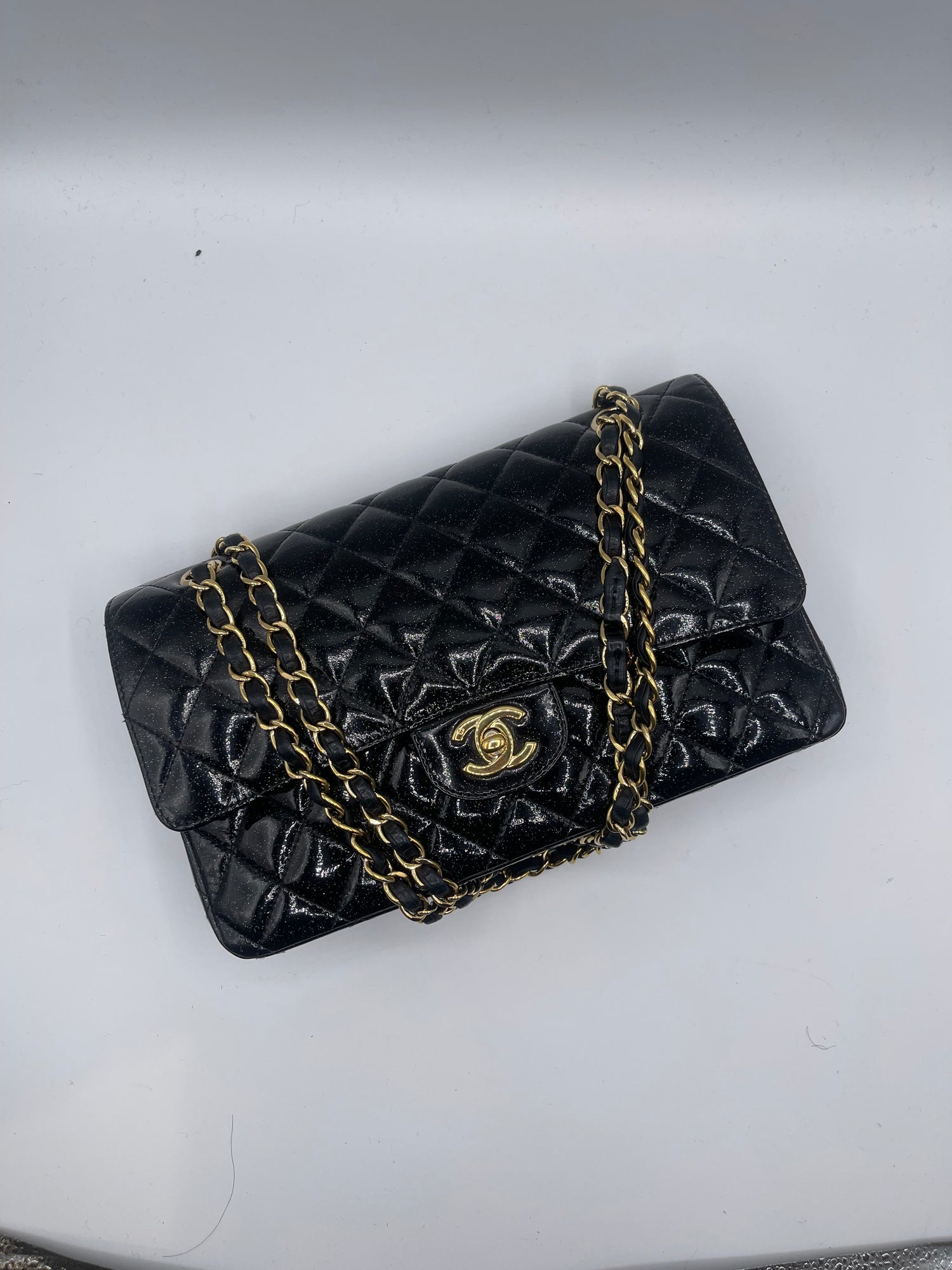 Chanel - Tasche 11.12 Zeitlos schwarz lackiert glitzernd