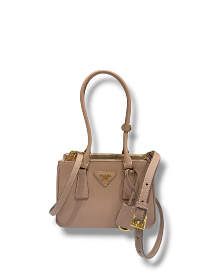 Prada - Sac Galleria Top Handle PM Beige