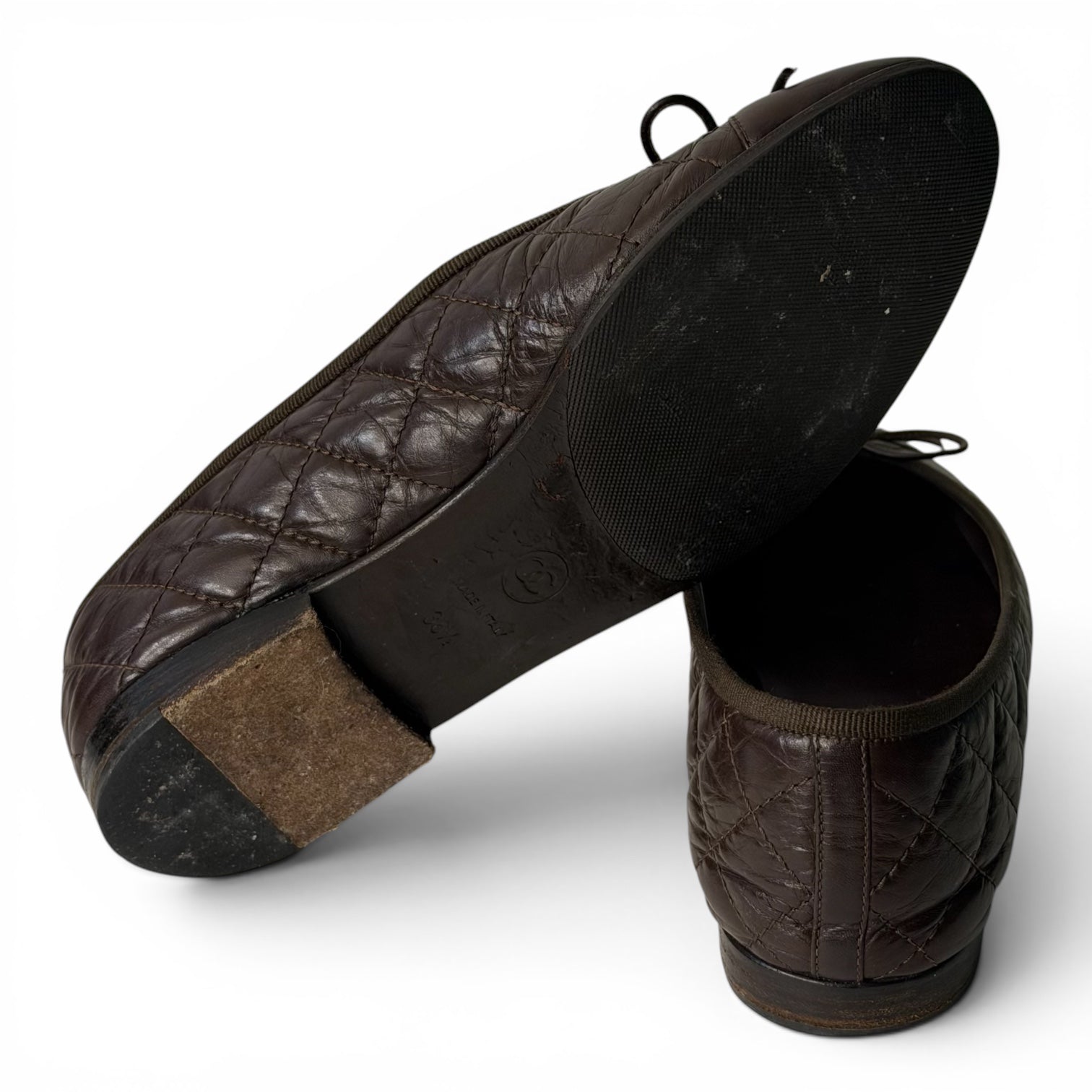 Chanel - Ballerines en cuir marron matelassé T.36,5