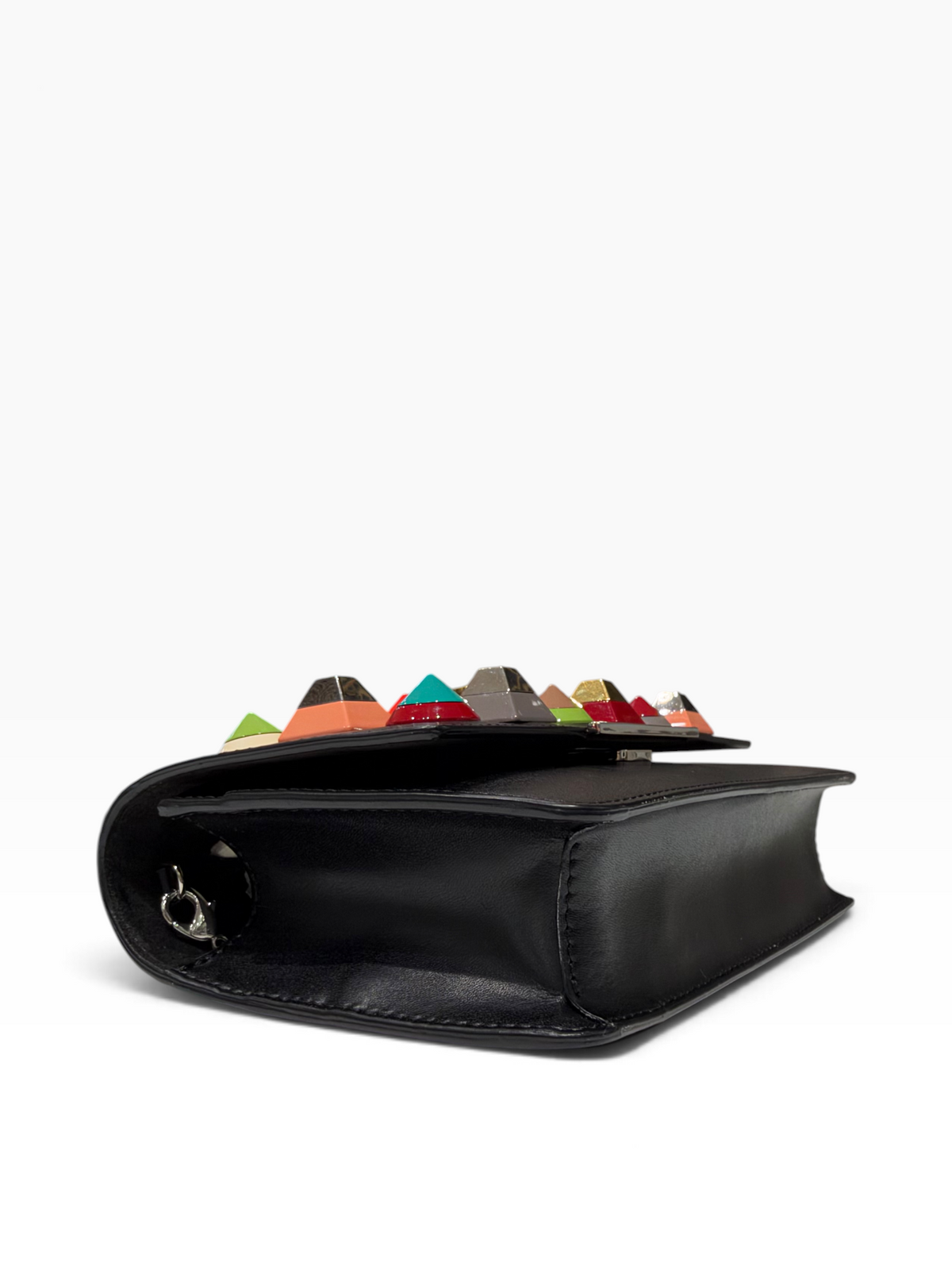 Fendi - Sac Vitello Liberty avec studs à chaîne noir