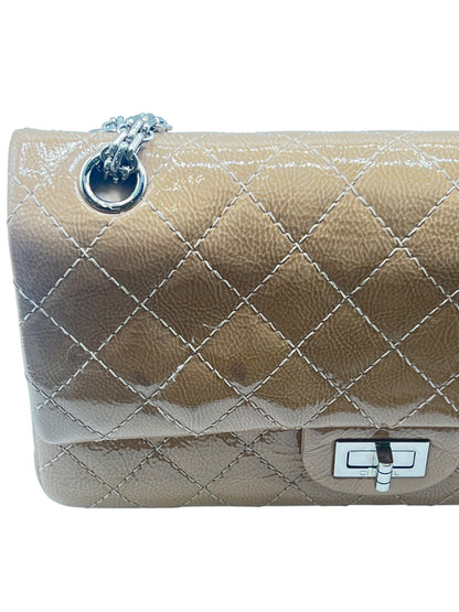 Chanel - sac 2.55 small cuir verni beige