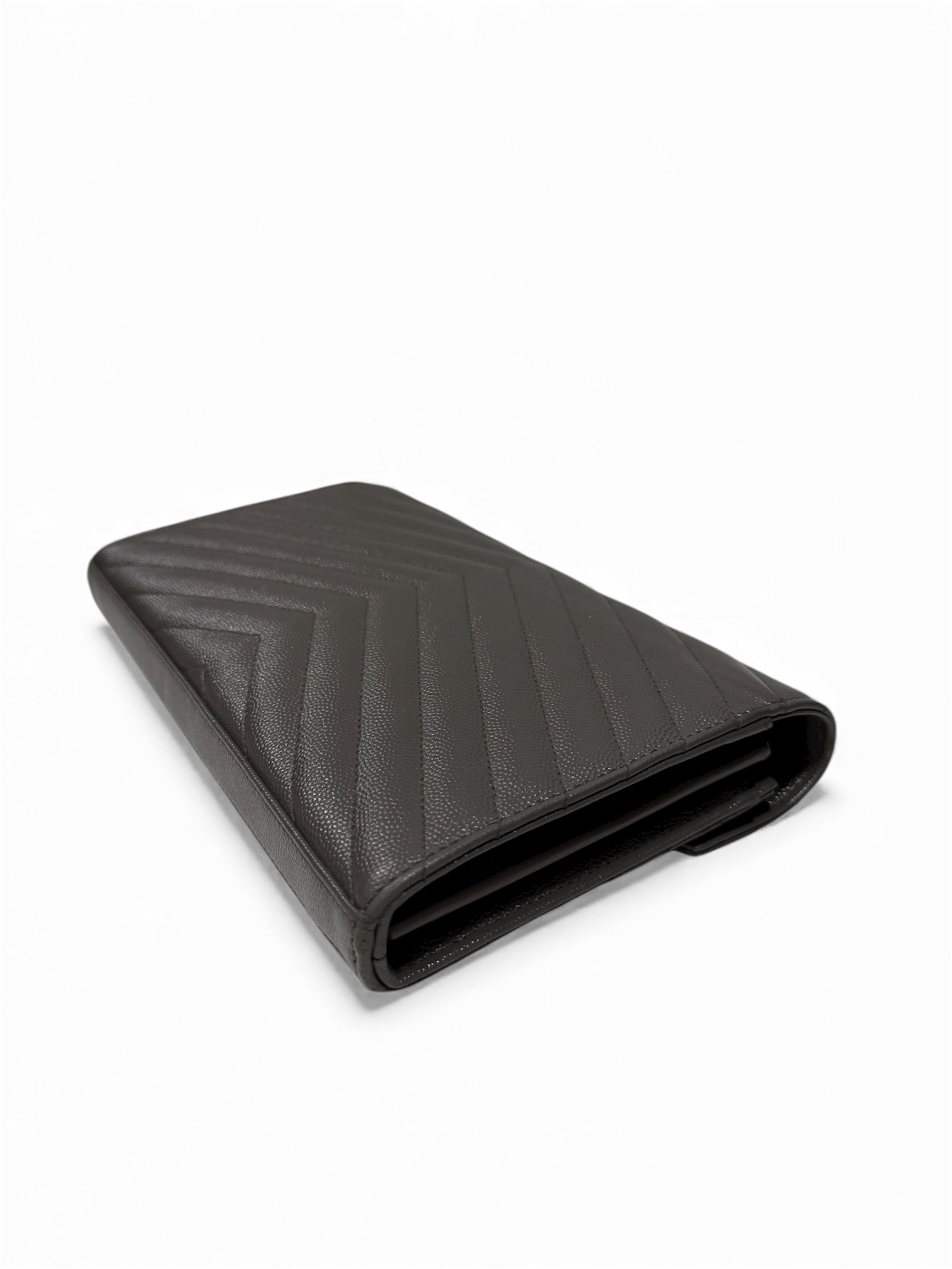 Yves Saint Laurent - Wallet on chain Cassandre