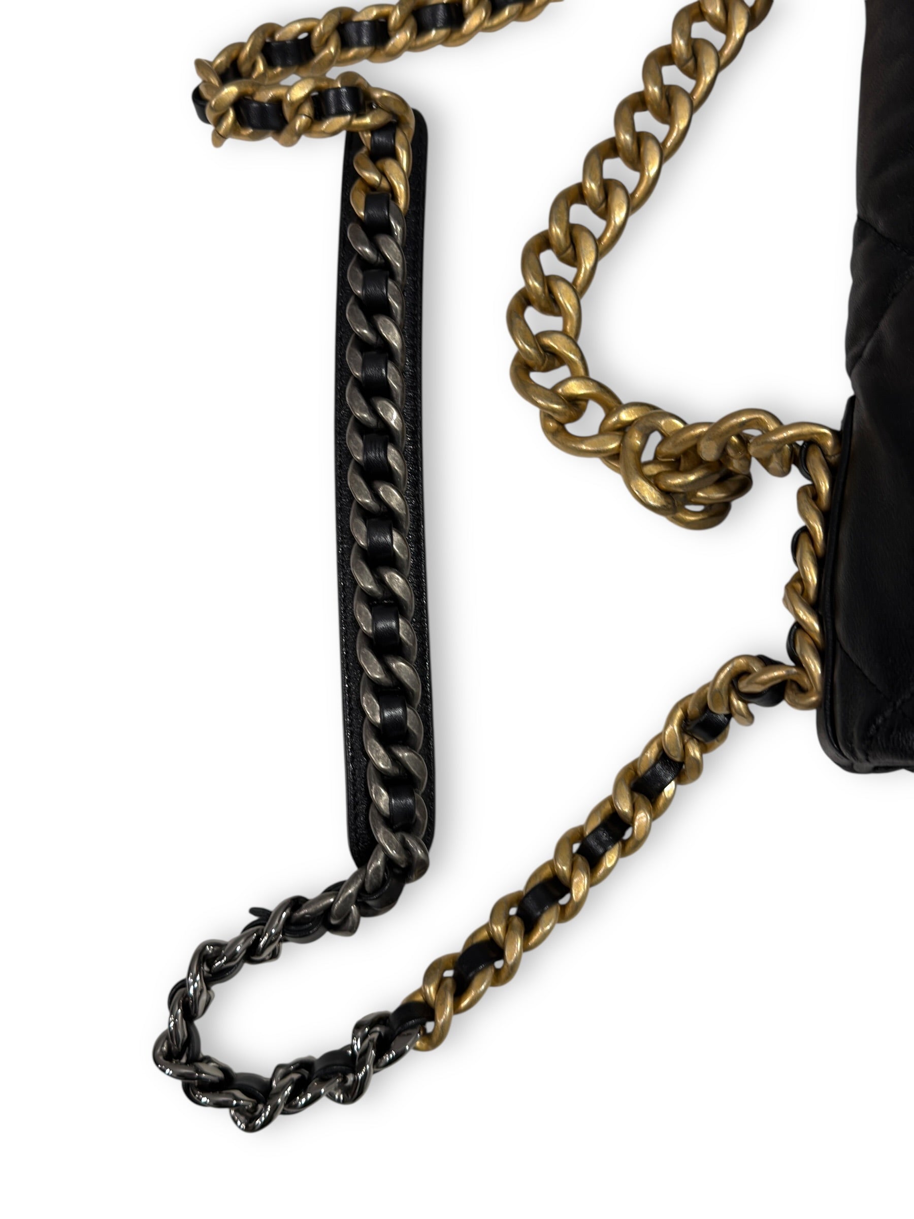 Sac Chanel Maxi 19 | Les Folies d’Eugénie