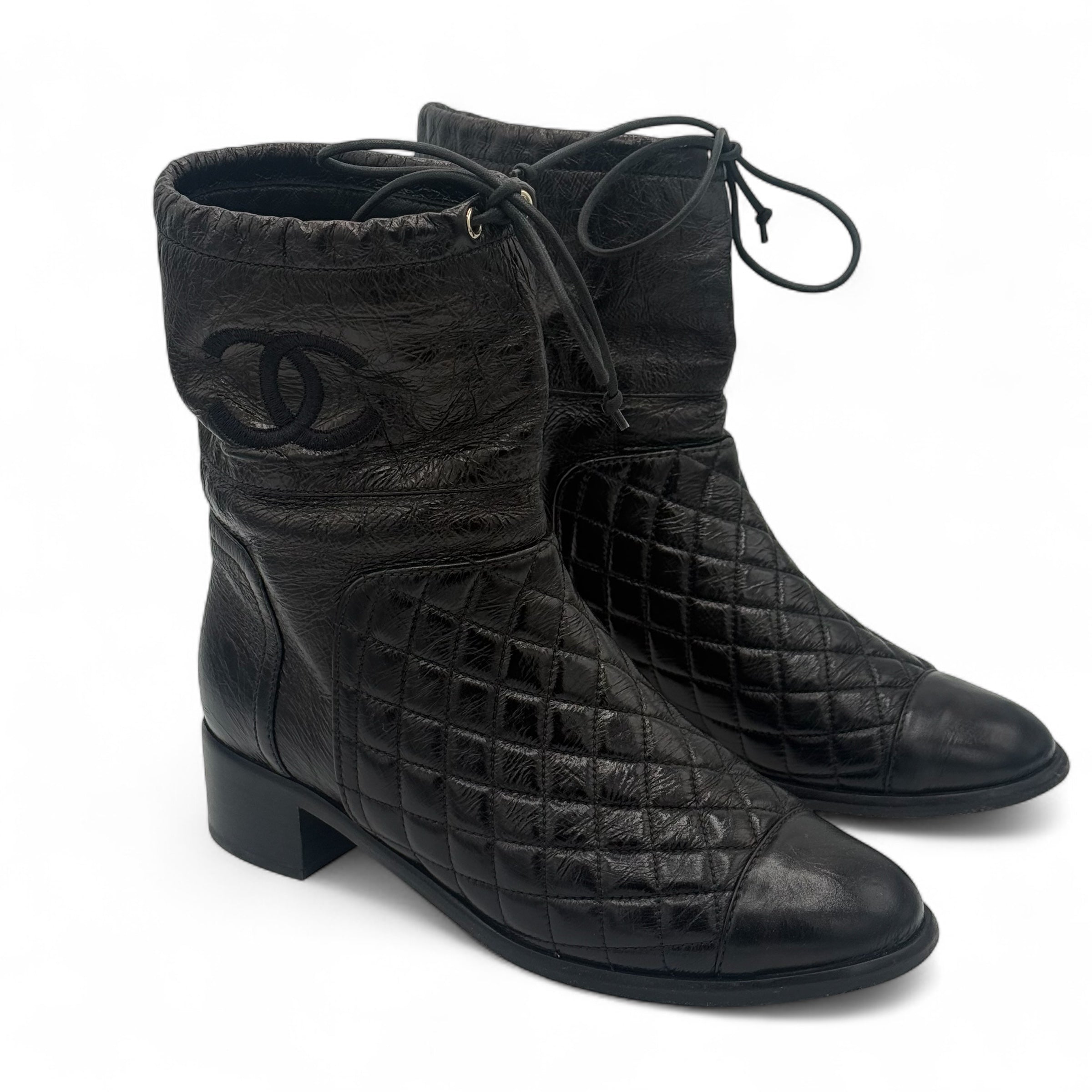 Chanel - Bottines cuir vernis T.37