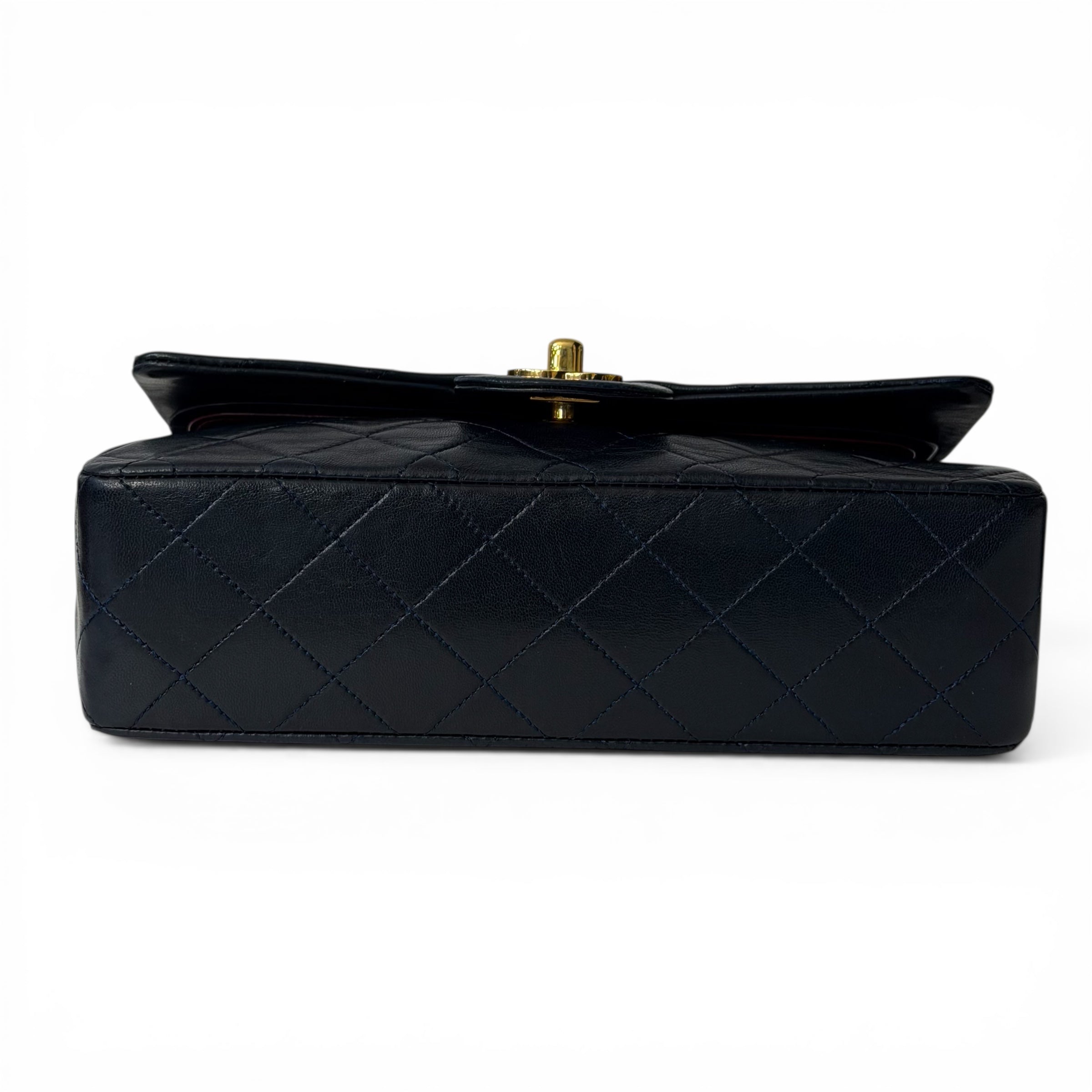 Sac Chanel 11.12 Classique Bleu Marine | Les Folies d’Eugénie