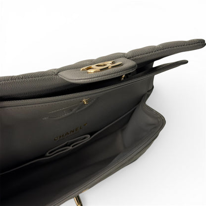 Chanel - Sac Classique Timeless cuir caviar gris