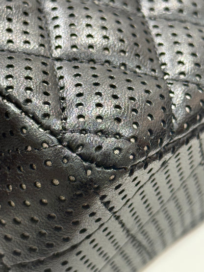 Chanel - Sac classique mini square perforé