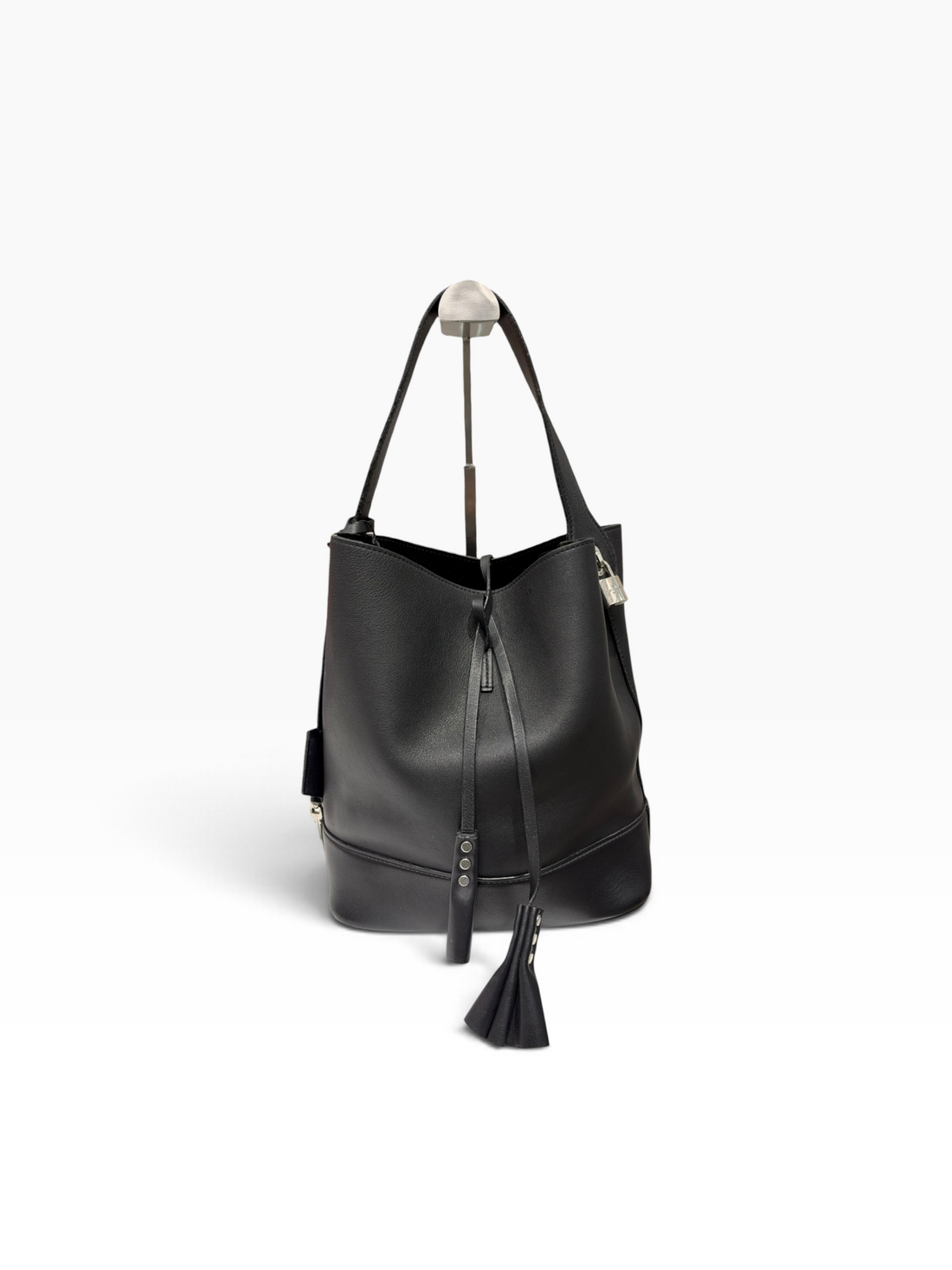 Louis Vuitton - Sac NN14 cuir nuance noir