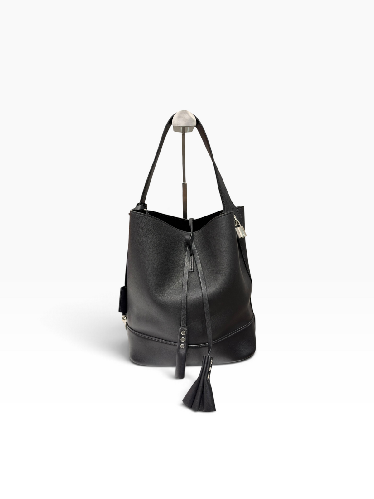 Louis Vuitton - Sac NN14 cuir nuance noir