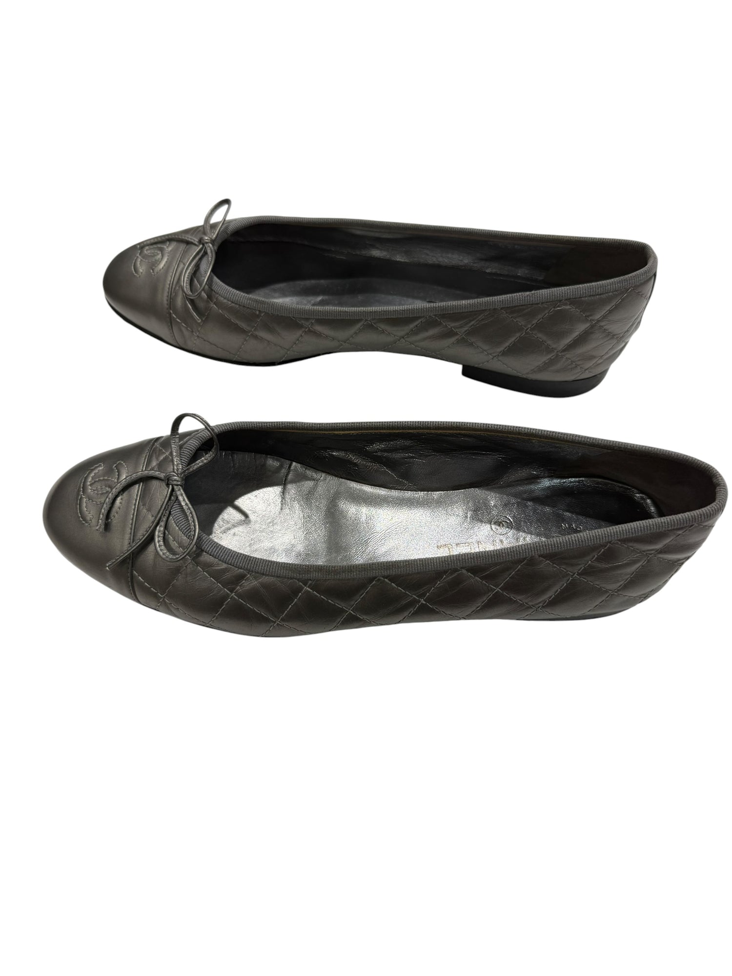 Chanel - Ballerines matelassées T40