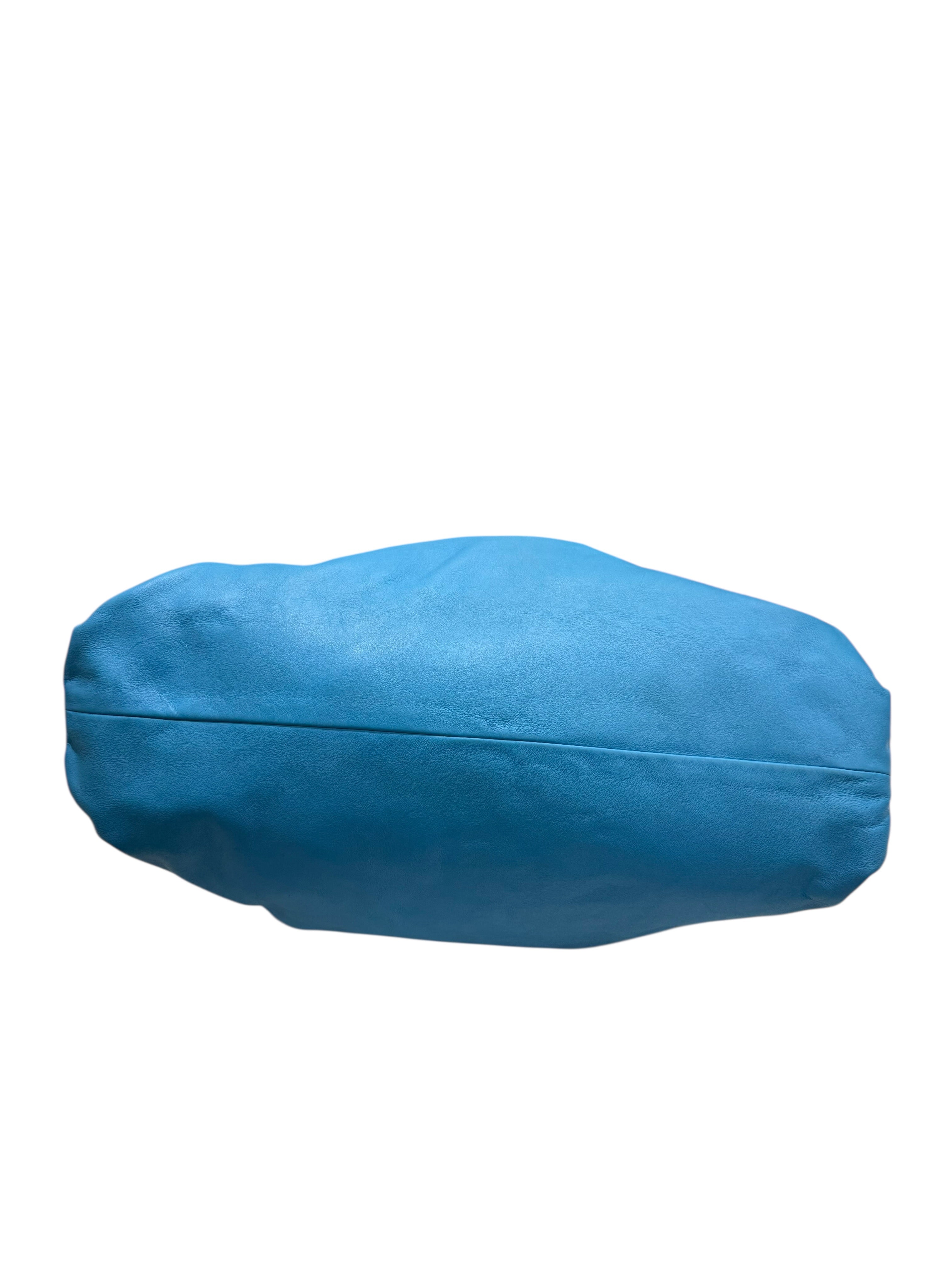 Bottega Veneta - Pouch en cuir d’agneau bleu